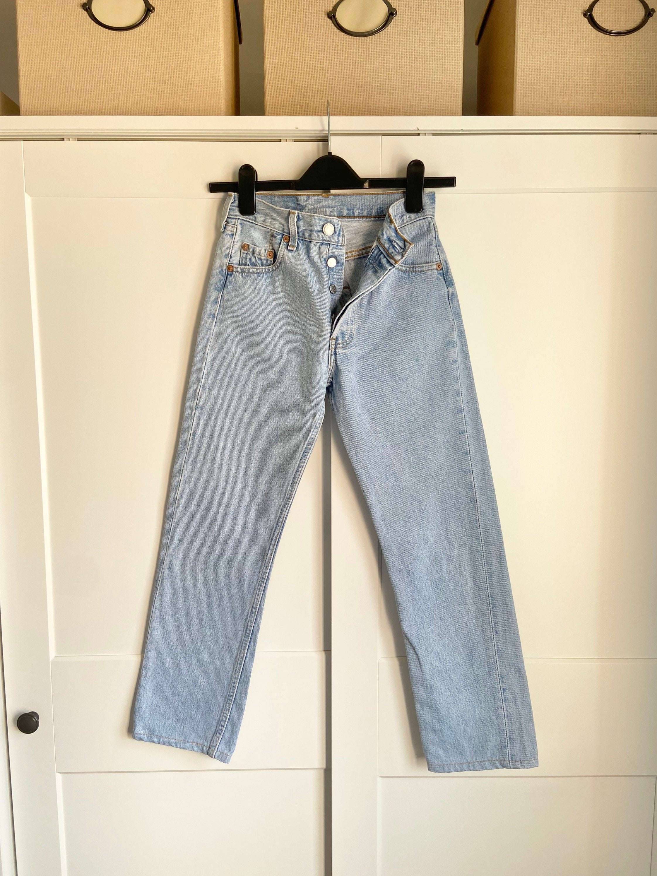 Levis 501 jeans w24 L25  light blue denim 501 made in France  vintage Levi’s faded light blue denim 90s vintage