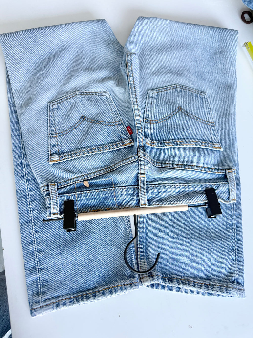 W25 L29 vintage Levis 501 light blue faded 24/25” measured waist 90s levis 501s