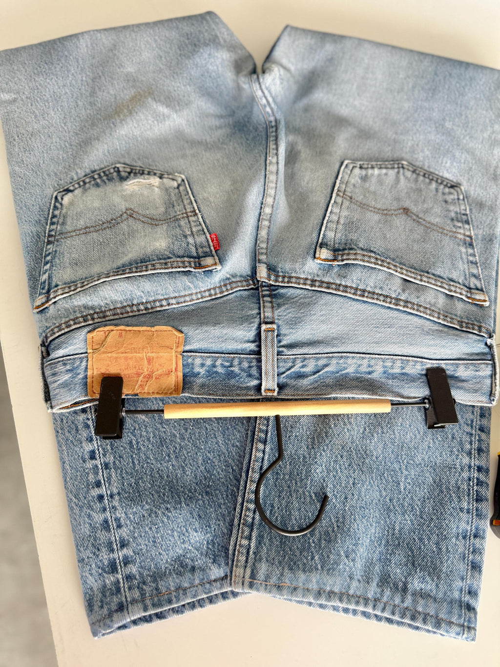 Held ***W31 L29 vintage Levis 501 29-31” measured medium faded denim made in USA 80s distressed rippped denim