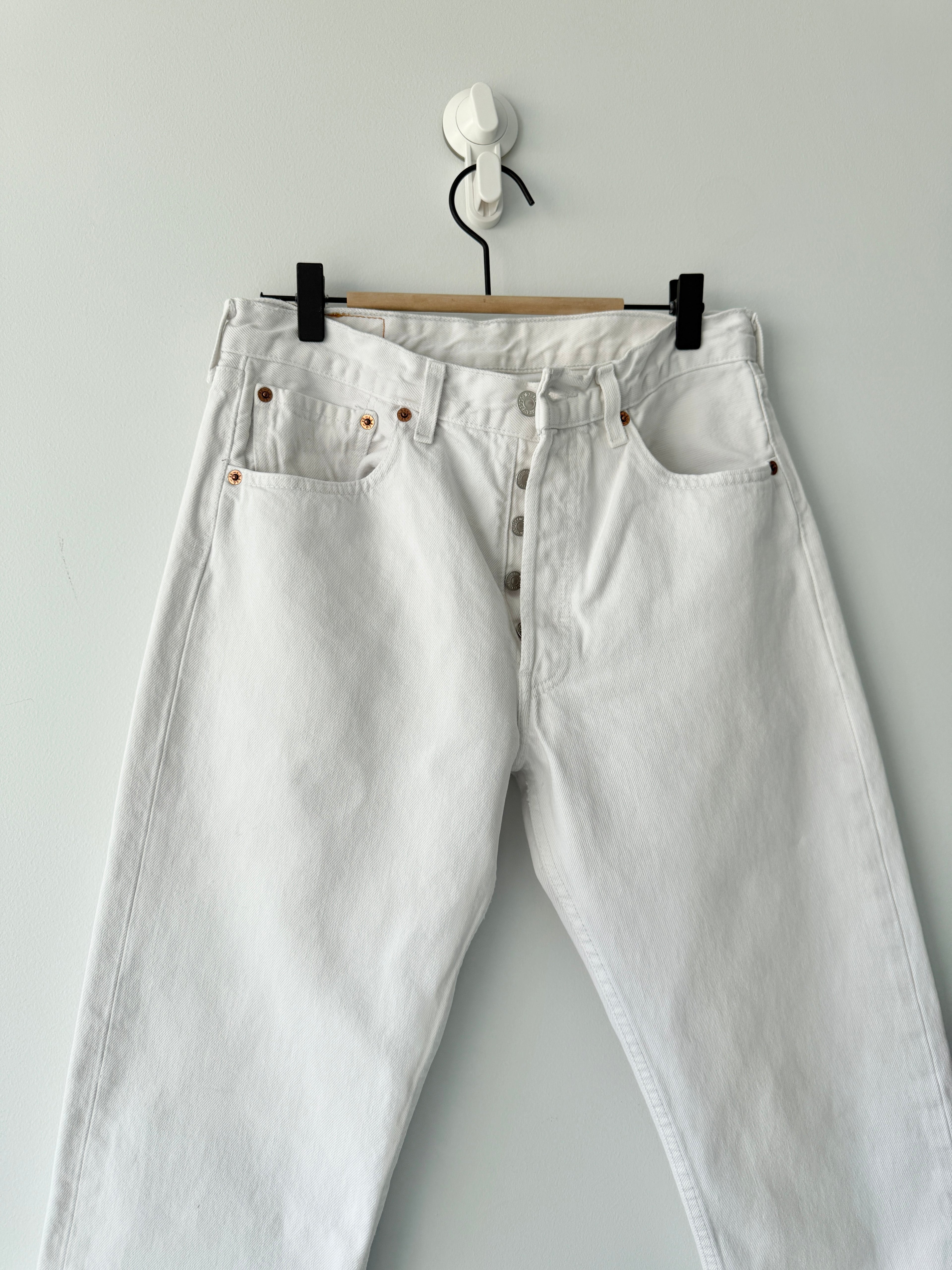 W29 L27 vintage Levis 501 28-29”” measured white denim 90s 501s