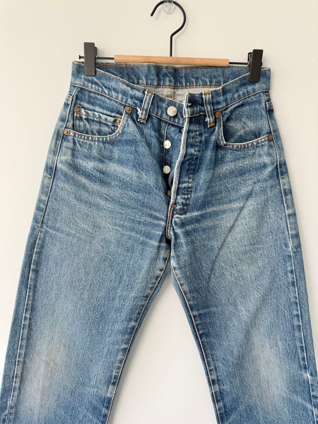 W26 L28 vintage Levis 501 dark blue 25/26” measured waist 501s 80s