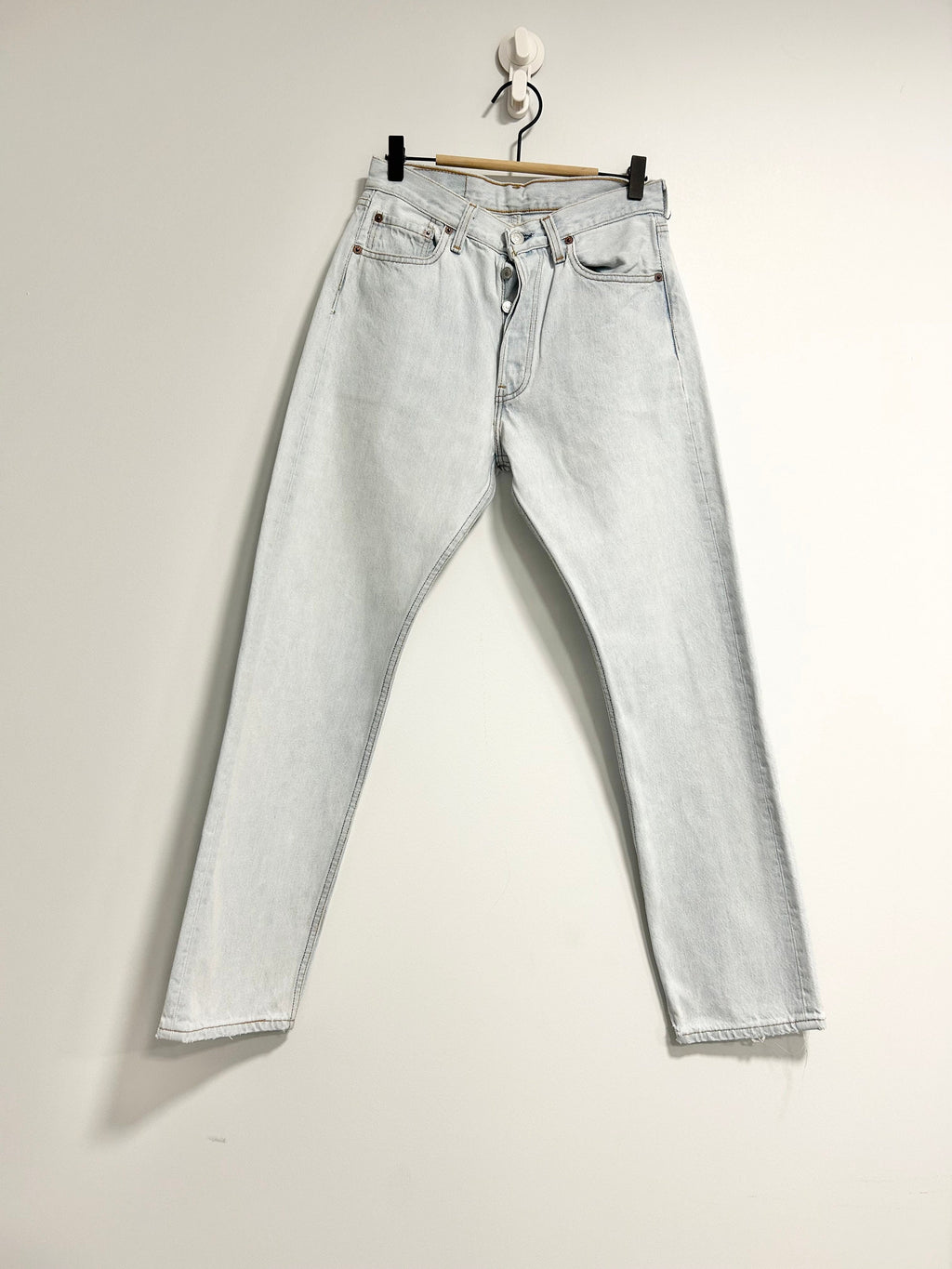 Levis 501 jeans w28 L30 90s light wash faded blue 501 faded wash blue 501 vintage 501s