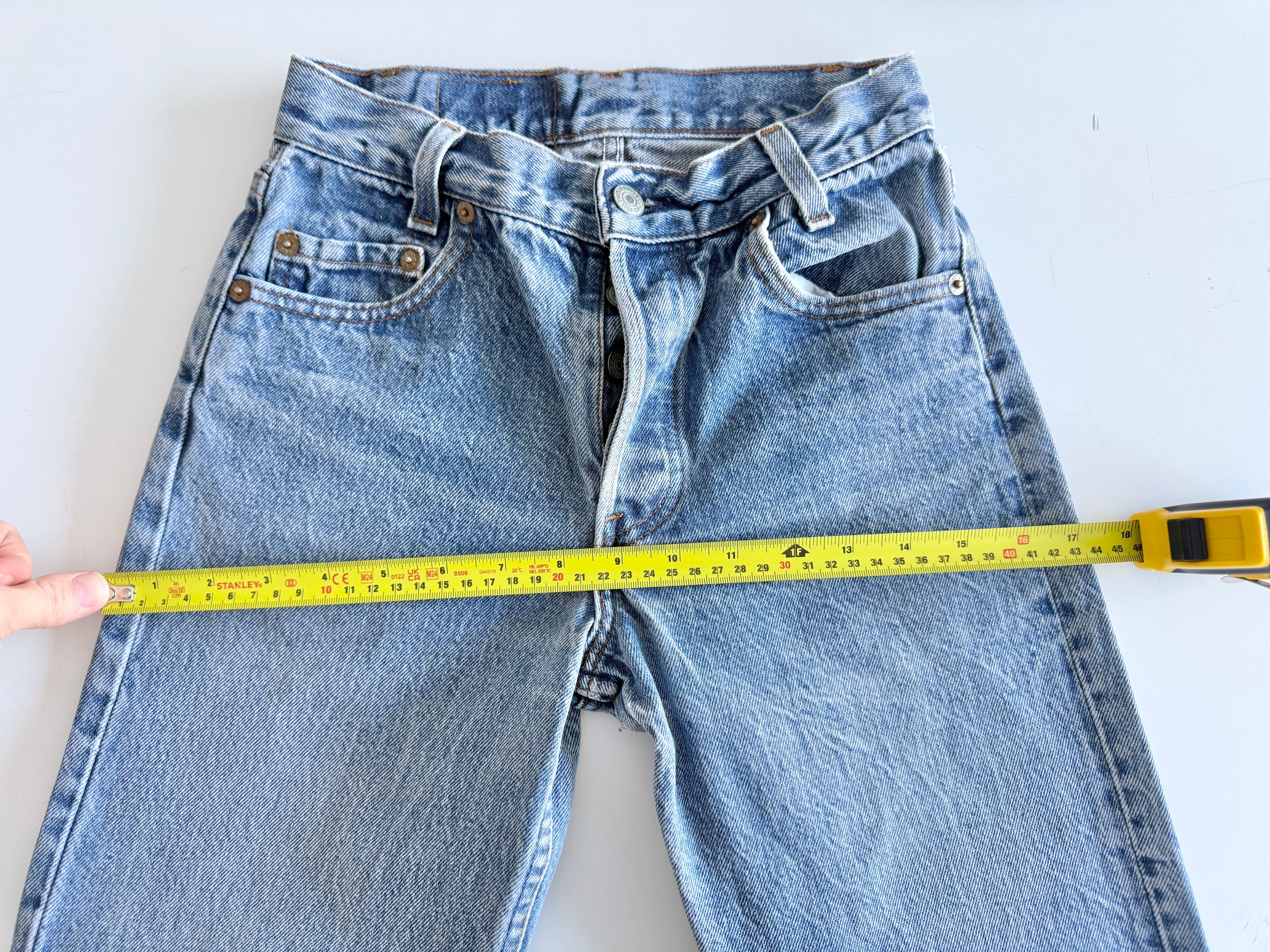 W23 L29 vintage Levis 701 22-24” measured waist faded denim made in USA 80s