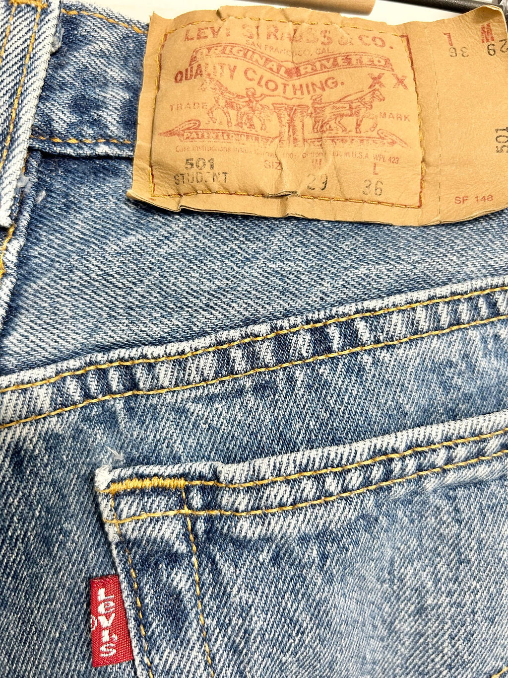 Levis 501 jeans w26 L31 90s medium wash faded blue 501 faded wash blue 501 vintage 501s