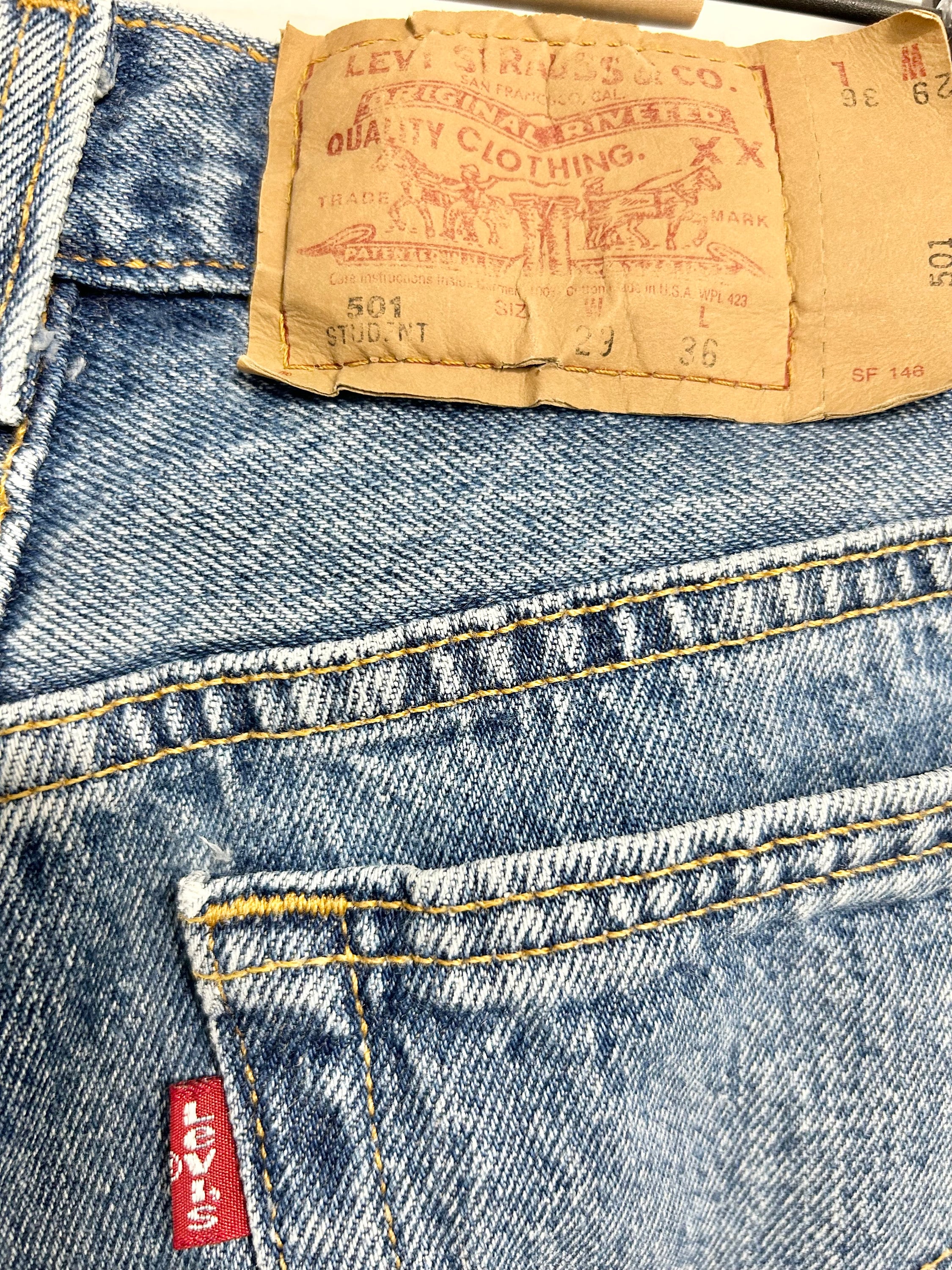 Levis 501 jeans w26 L31 90s medium wash faded blue 501 faded wash blue 501 vintage 501s