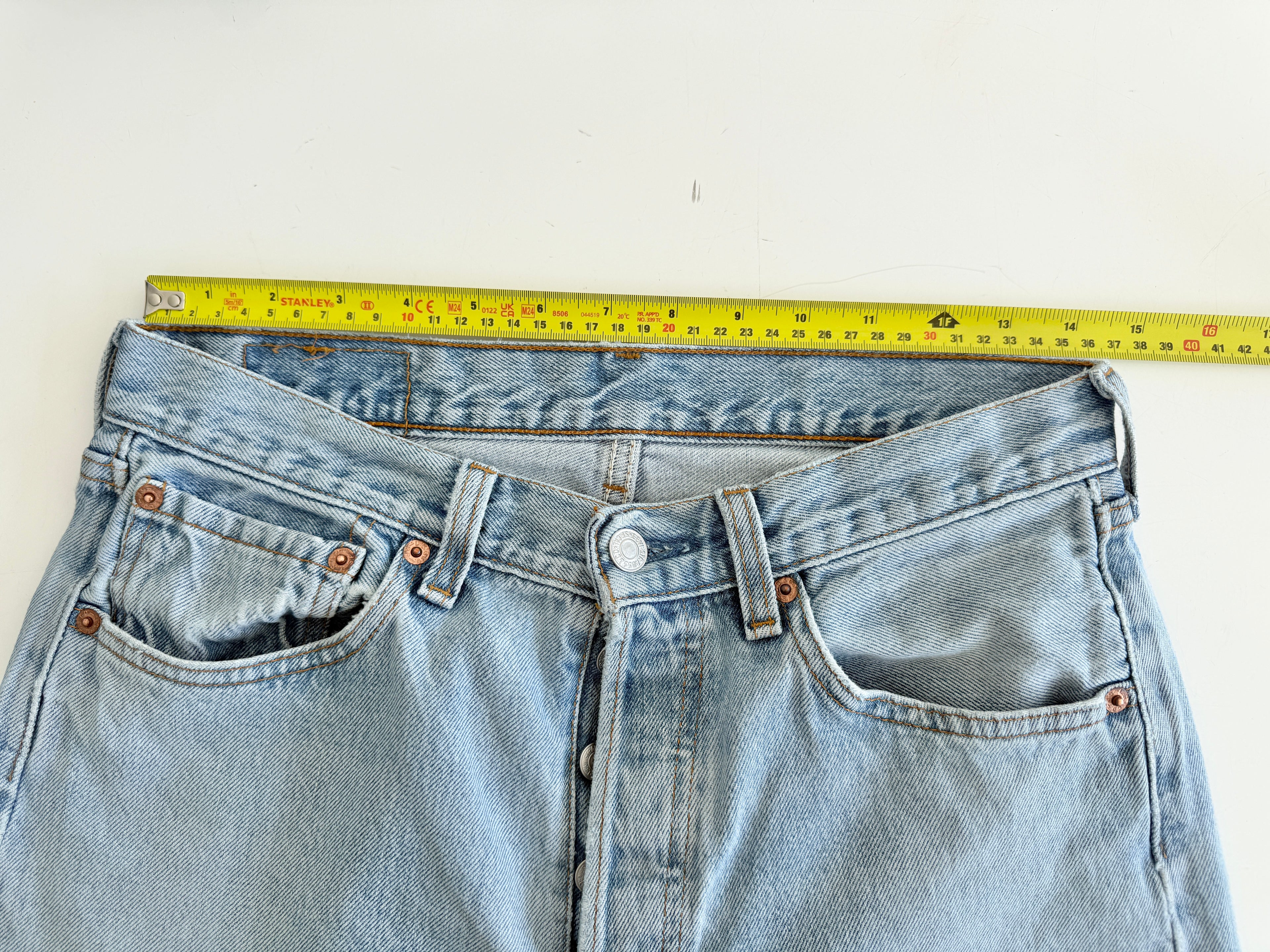W29 L30 vintage Levis 501 28/29” measured light faded blue denim Levi’s 501s USA