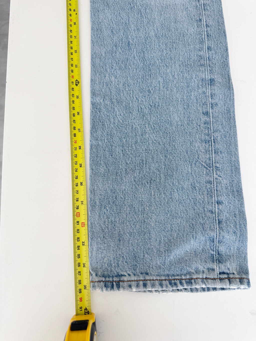 W29 L35 vintage Levis 501 28-29” measured light blue faded 90s denim Levi’s 501s