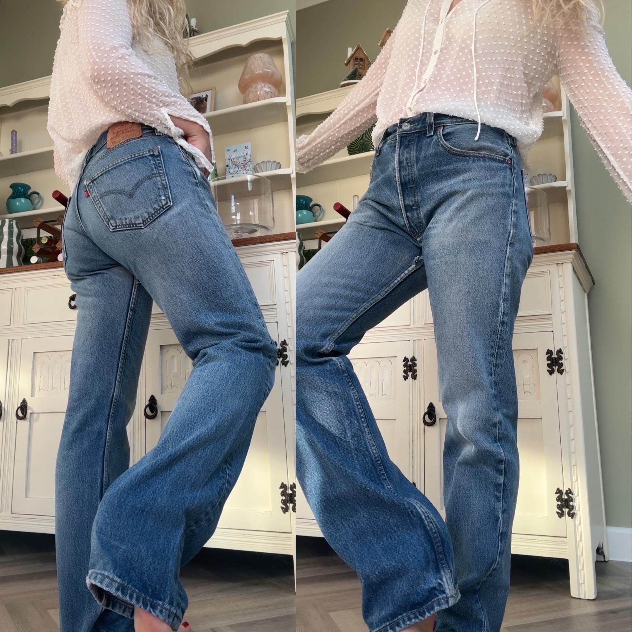 W30 L31 vintage Levis 501 29-30” measured medium blue made in 90s