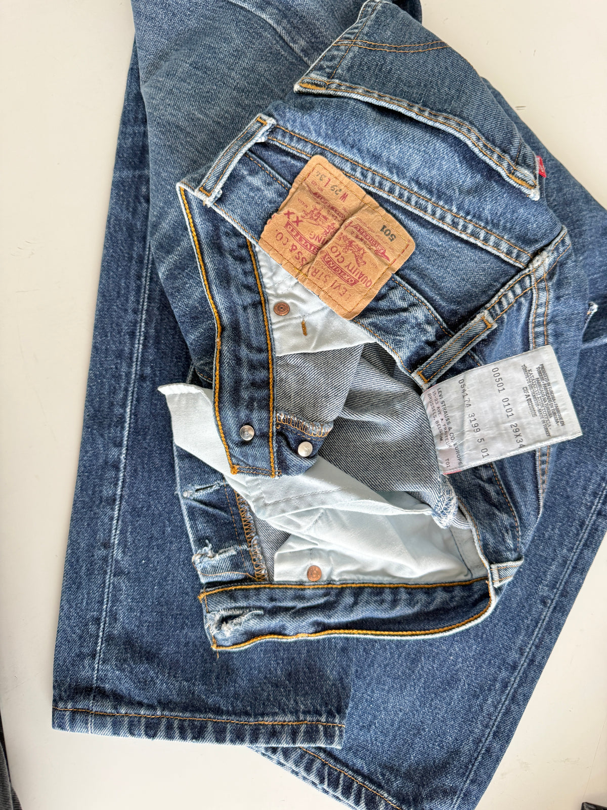 W27 L32 vintage Levis 501s 26/27” measured indigo blue faded  90s 501s