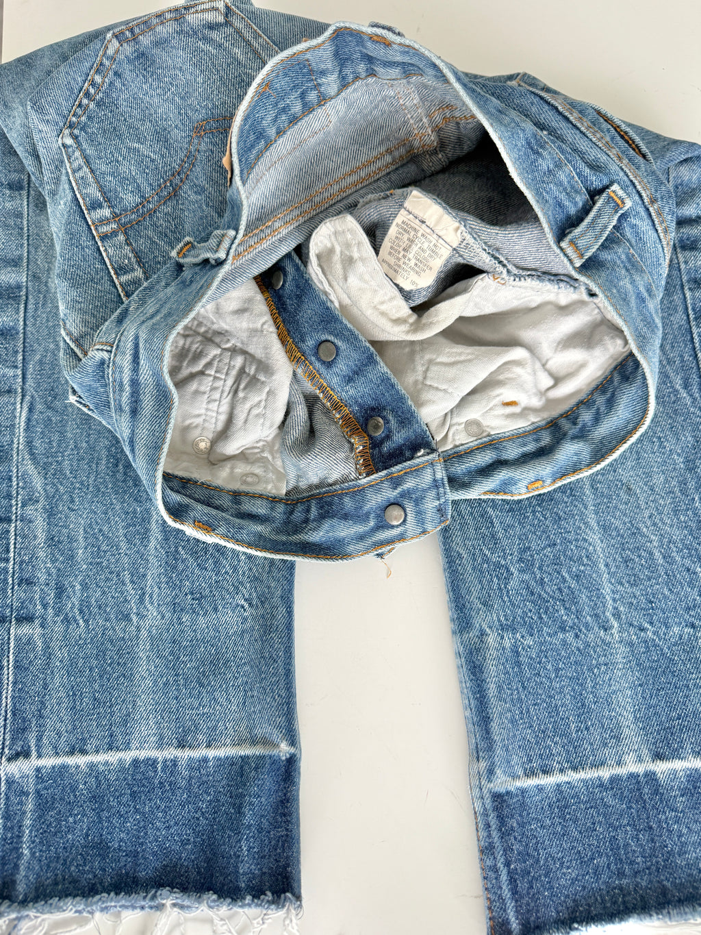 W28 L26 vintage Levis 701 27/28” dark faded blue Levi’s 701s 80s