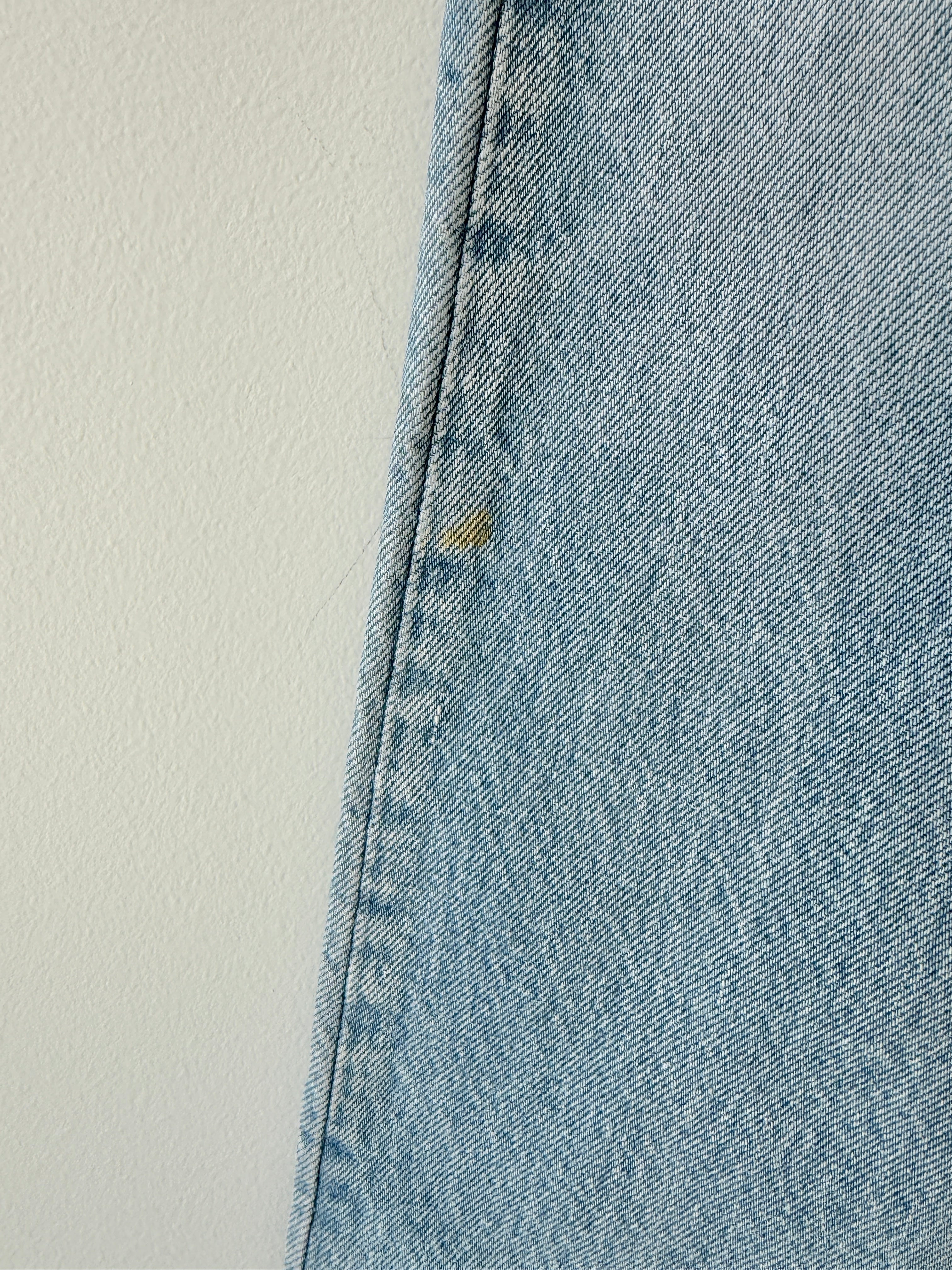 W27 L31 vintage Levis 501 26/27” measured waist light blue faded  90s USA 501s