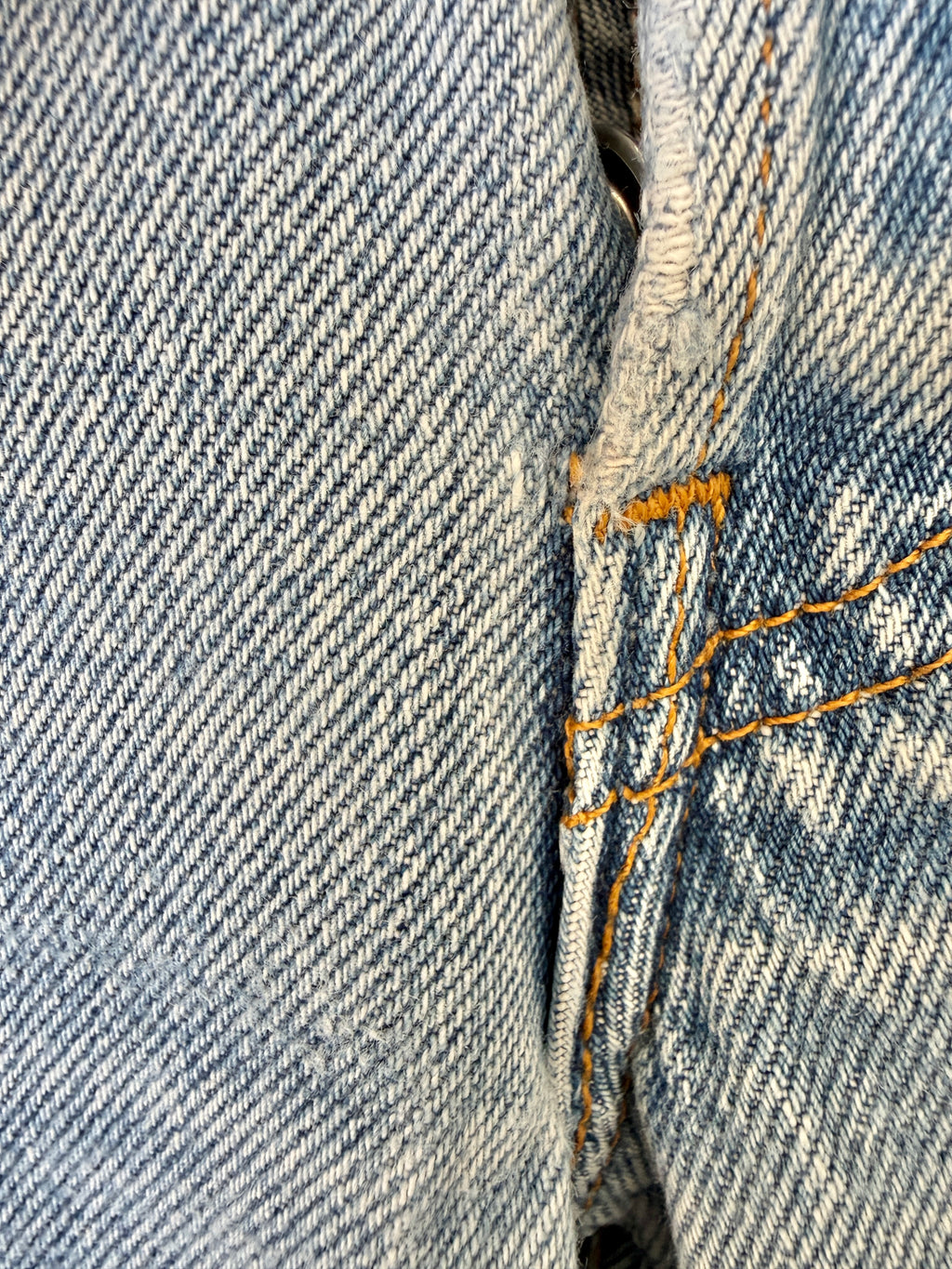 W29 L31 vintage Levis 501 28/29” measured fade light denim USA 501s Y2K