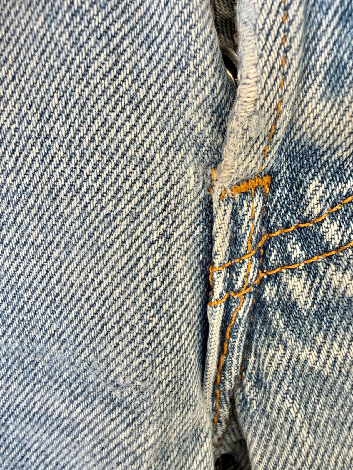 W29 L31 vintage Levis 501 28/29” measured fade light denim USA 501s Y2K