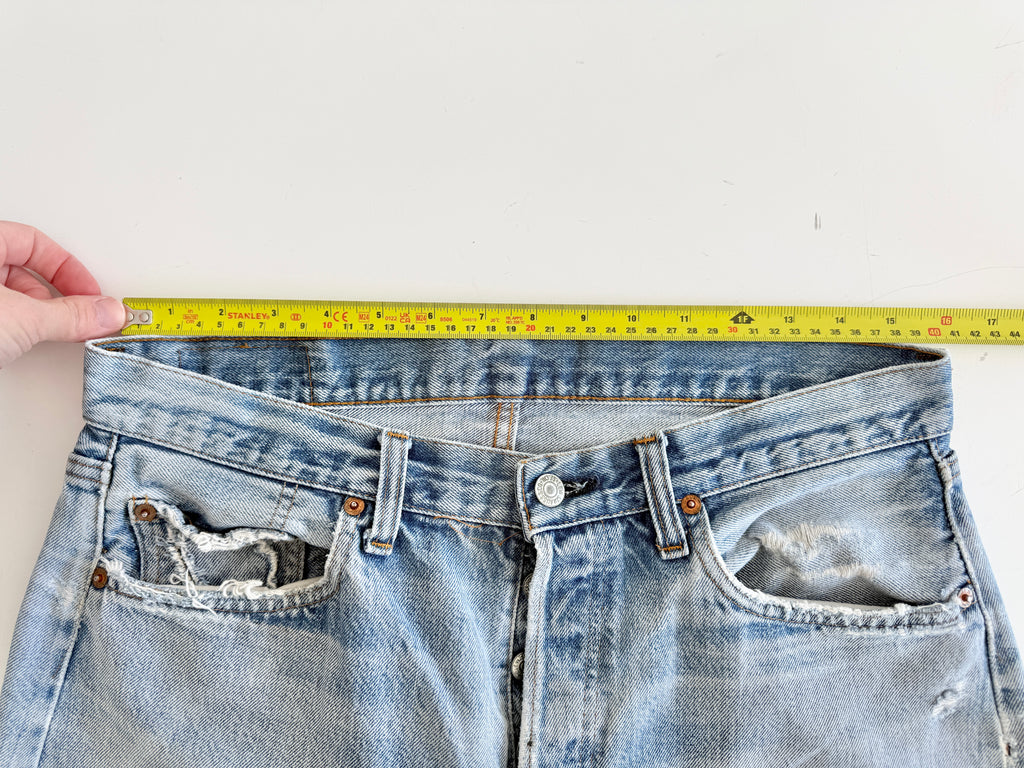 W32 L31 selvedge vintage Levis 501 31/32” measured light blue denim 70s Levi’s 501s USA