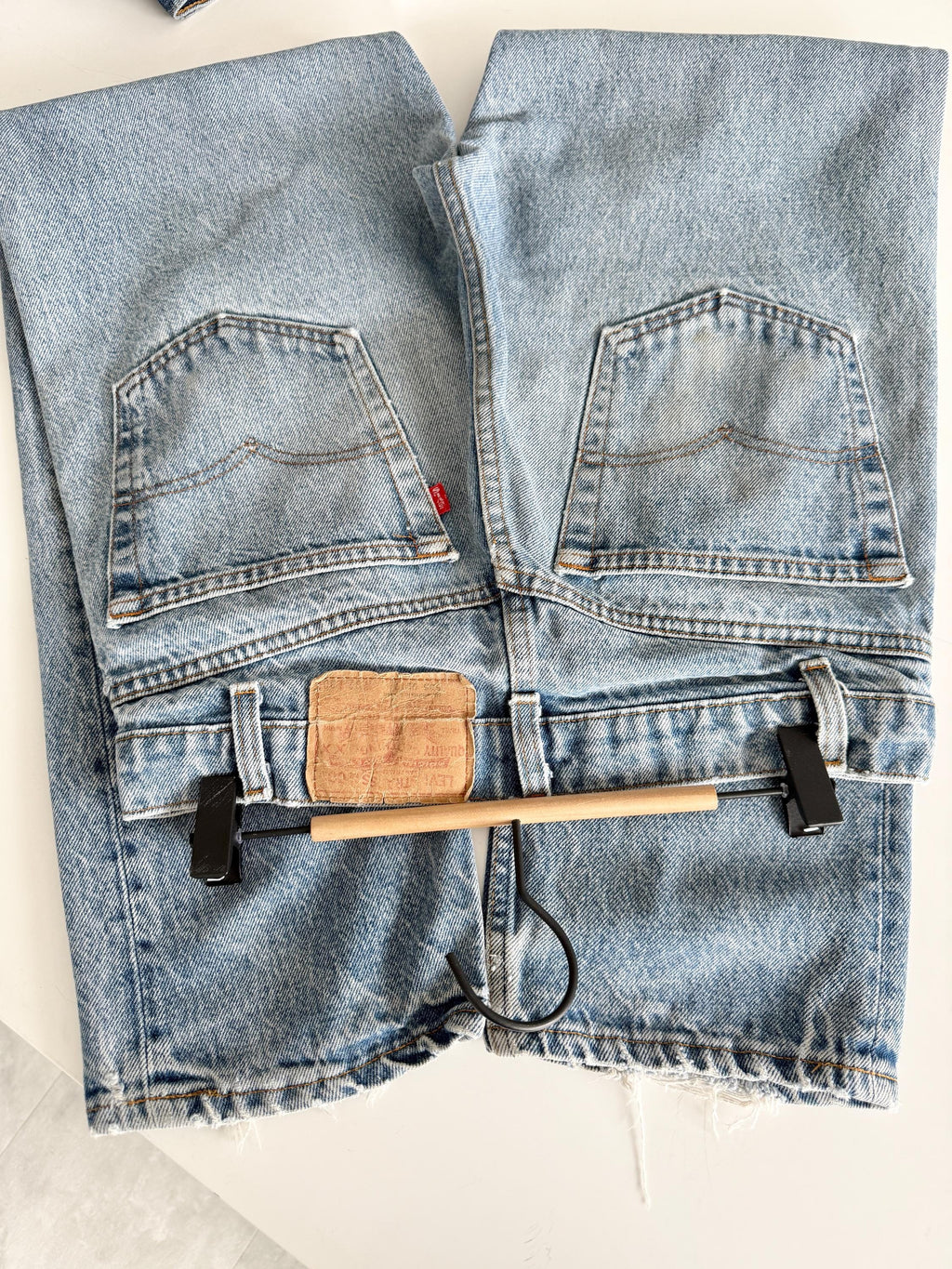 W30 L29 vintage Levis 505 29-30” measured waist faded denim made in USA 80s
