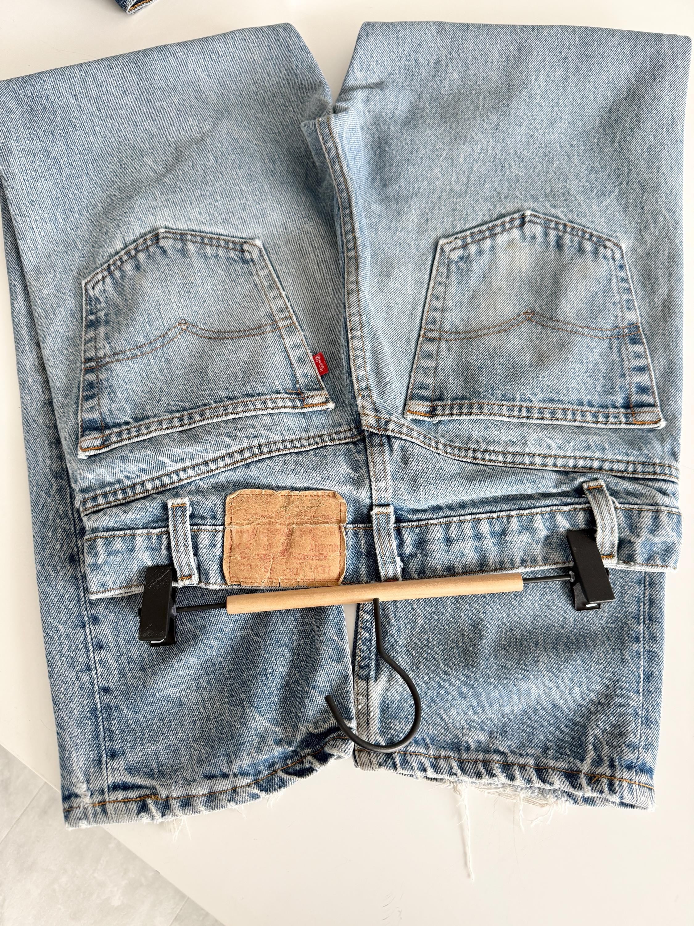 W30 L29 vintage Levis 505 29-30” measured waist faded denim made in USA 80s