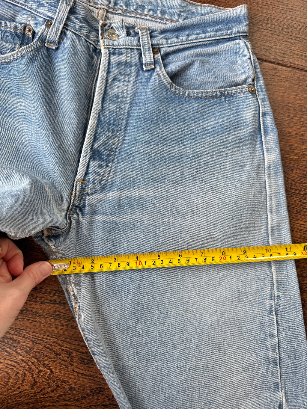 Selvedge W30 L33 vintage Levis 501 29/30” measured light faded blue denim 80’s 501s USA selvedge denim
