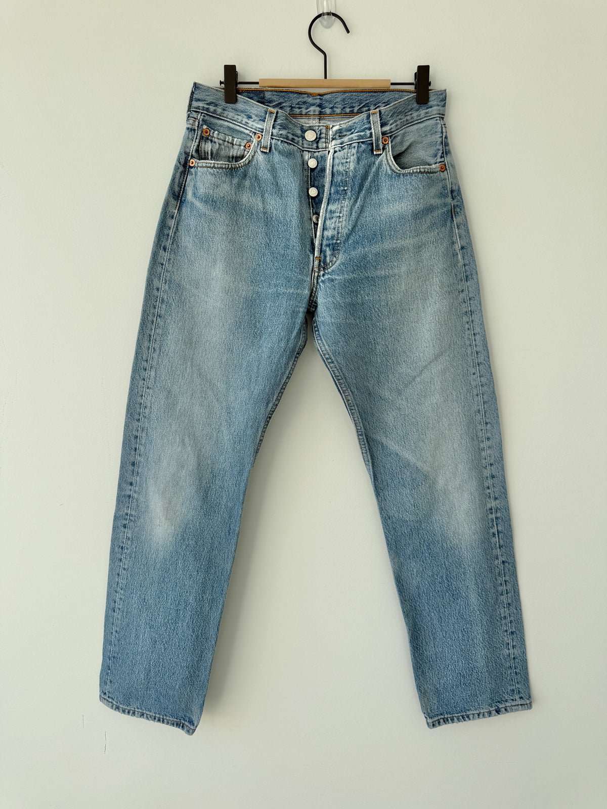 W29 L29 vintage Levis 501 28/29” measured medium blue Y2K 501s