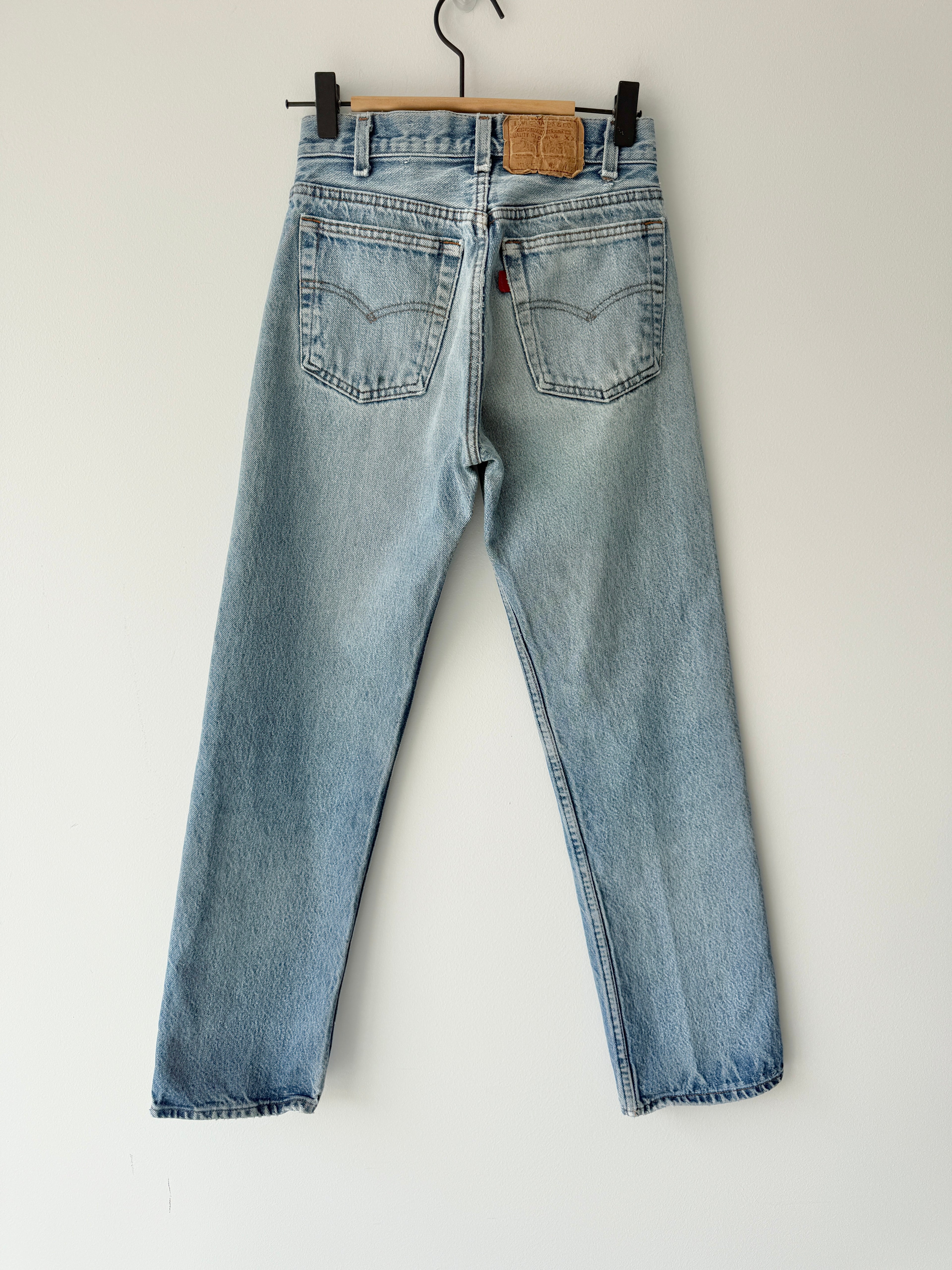 Soft W24 L28 vintage Levis 701s 23/24” measured waist light faded blue USA 80s 701s