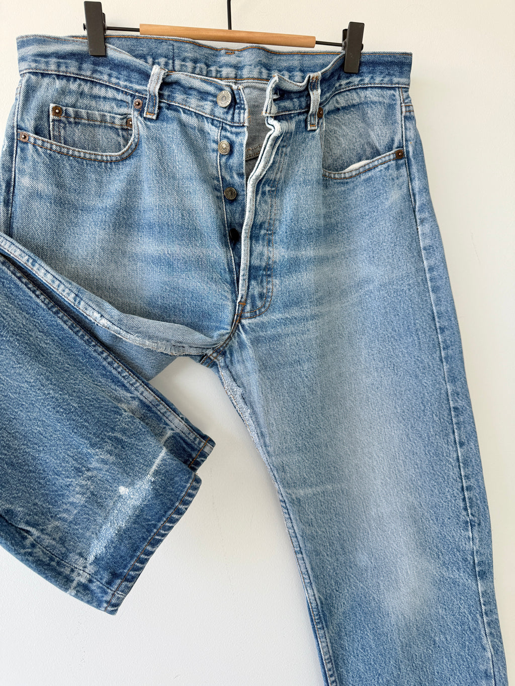 W34 L30 vintage Levis 501 33-34” measured dark faded blue denim 80s Levi’s 501s USA