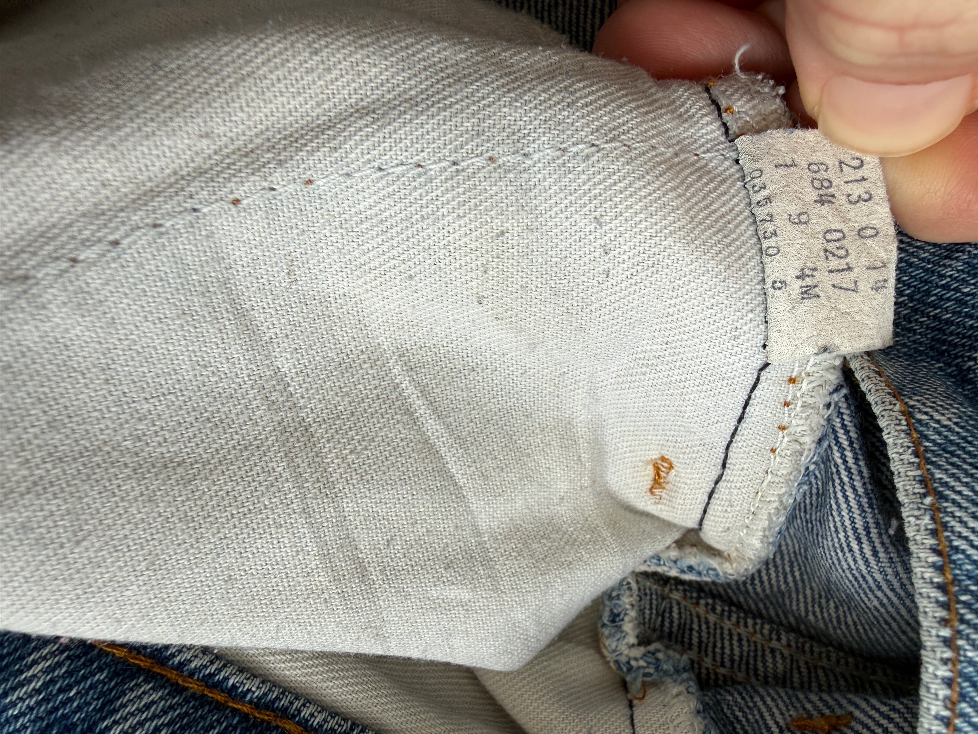 W26 L29 vintage Levis 684 26” measured waist faded blue 684s USA 70s