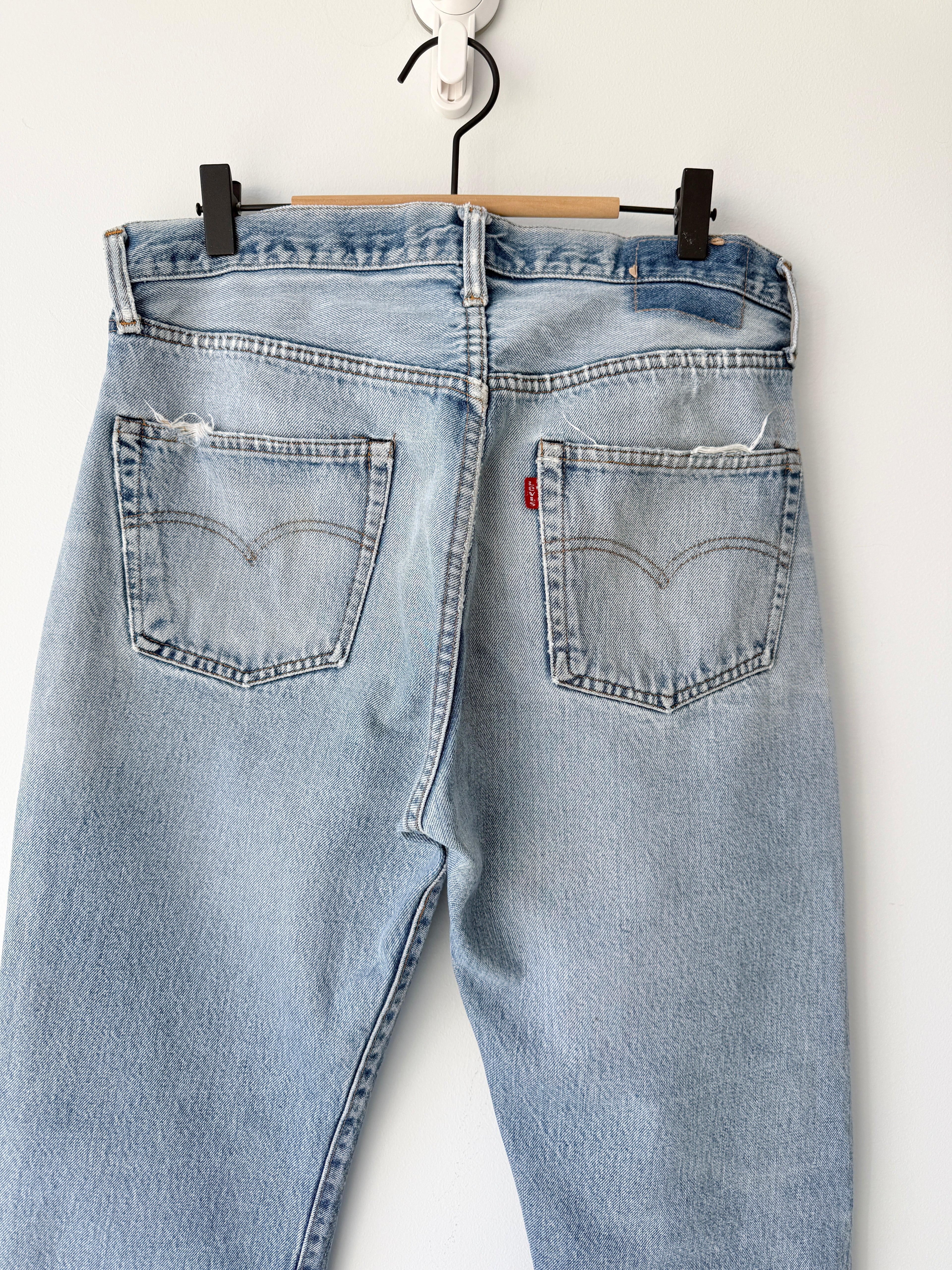 W32 L31 selvedge vintage Levis 501 31/32” measured light blue denim 70s Levi’s 501s USA