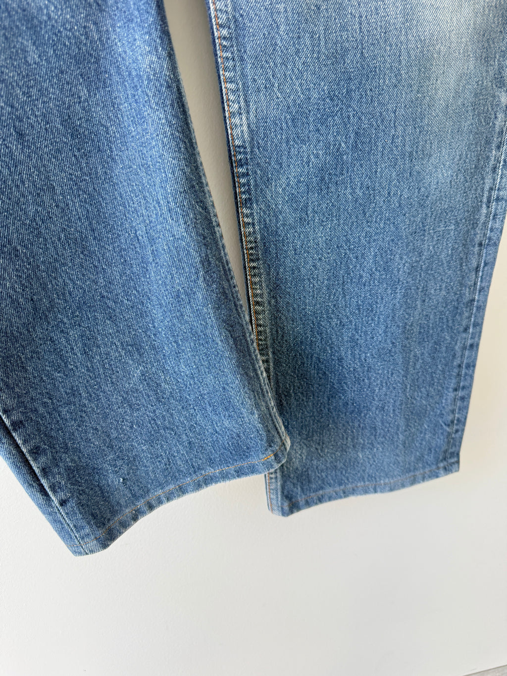 W31 L30 vintage Levis 501 30/31” measured waist dark faded 501s late 80s 90s denim