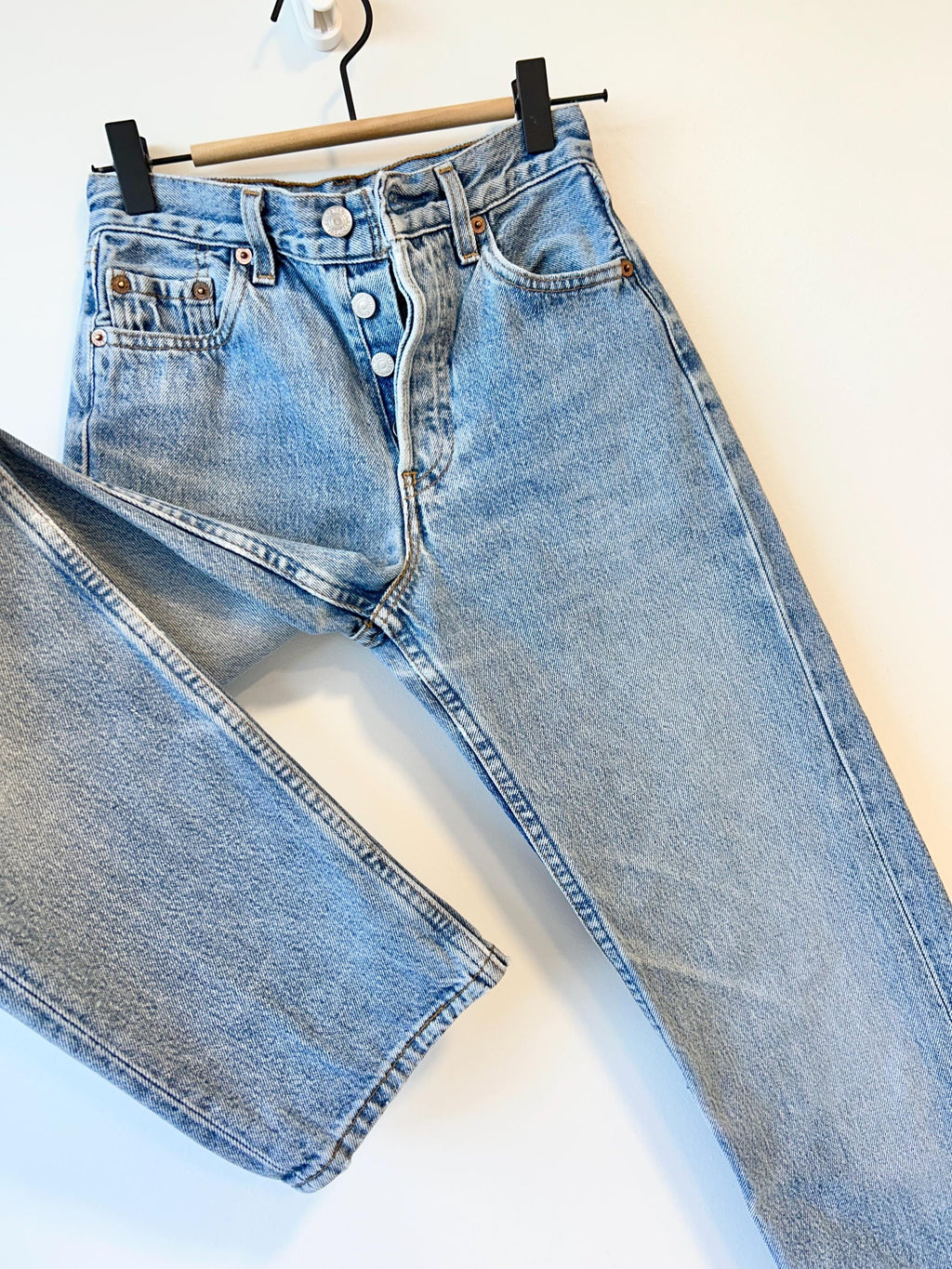 Levis 201 vintage w23 L27 Levi’s medium blue straight leg Levi’s 201 90s vintage Levi’s 501  (22/23 waist) made in France