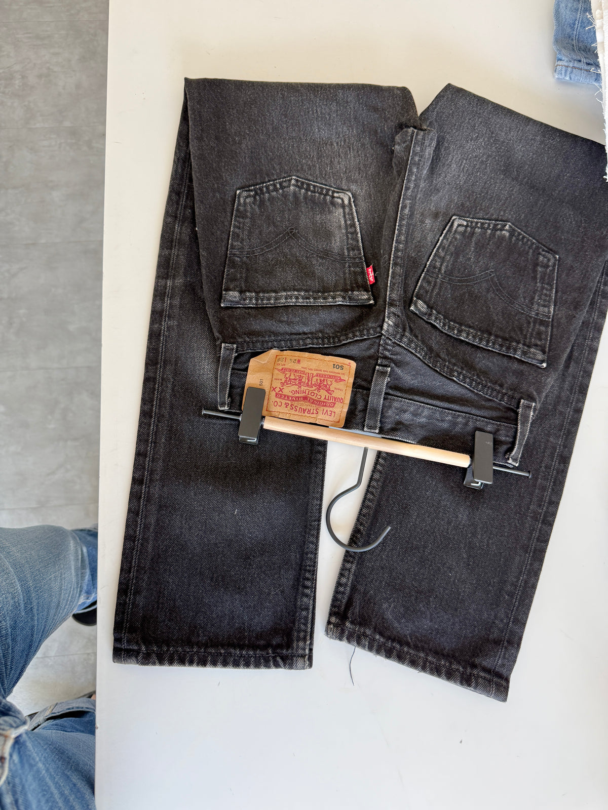 W22 L27 vintage Levis 501s 21/22” measured black fade 501s 90s