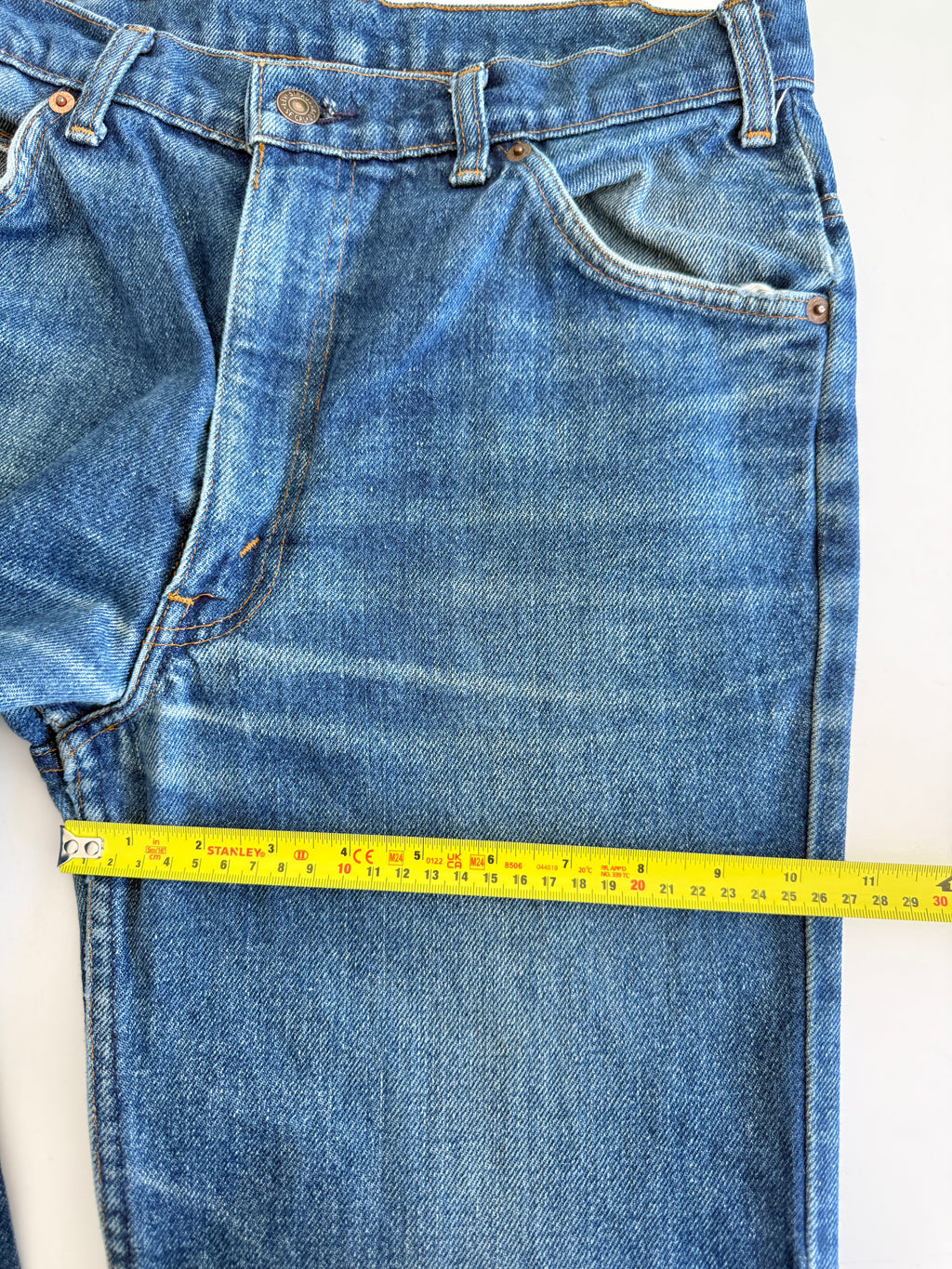 W29 L29 vintage Levis 631 28-29” measured dark faded blue denim orange tab 80/90s Levi’s 631s
