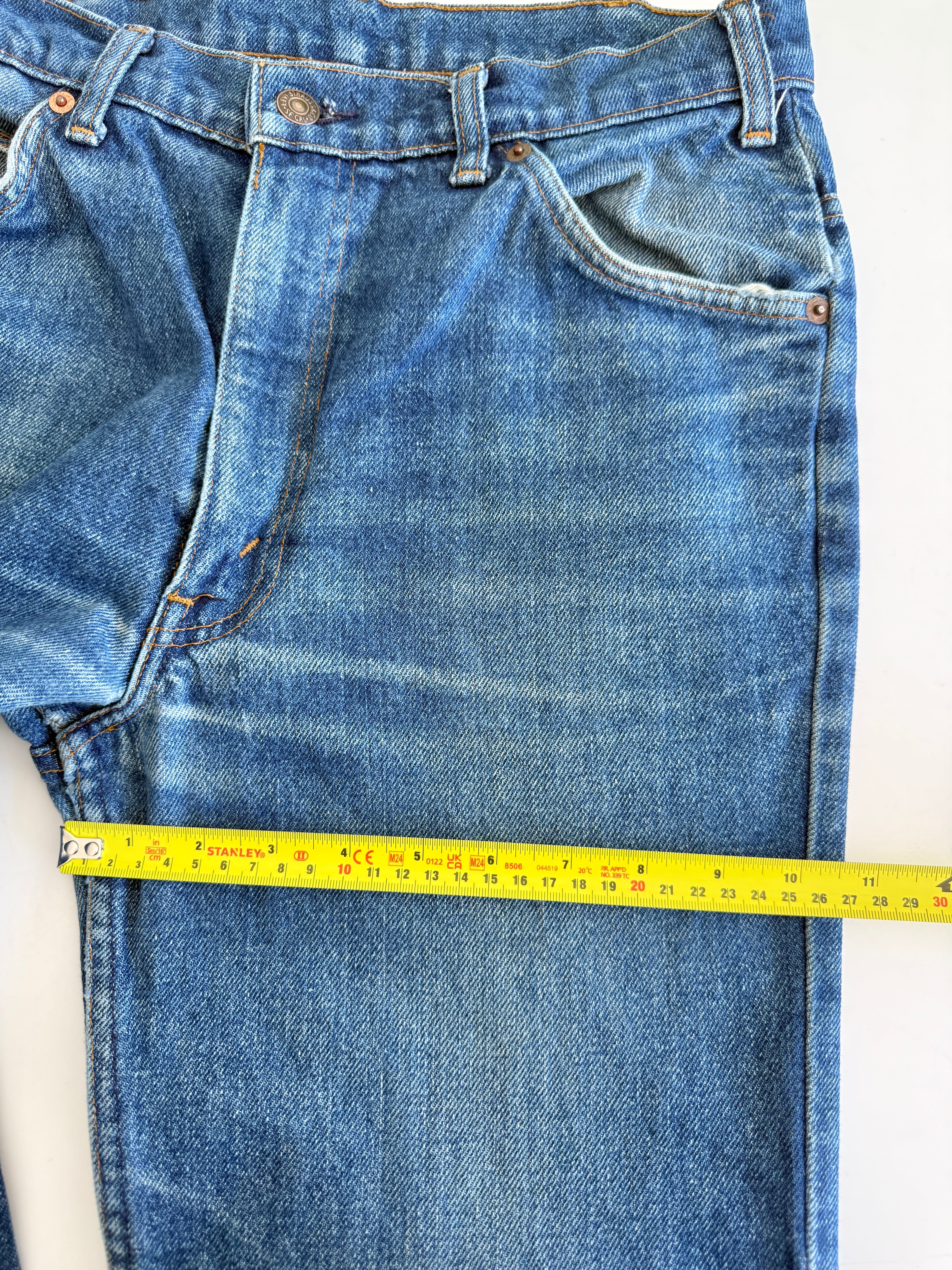 W29 L29 vintage Levis 631 28-29” measured dark faded blue denim orange tab 80/90s Levi’s 631s