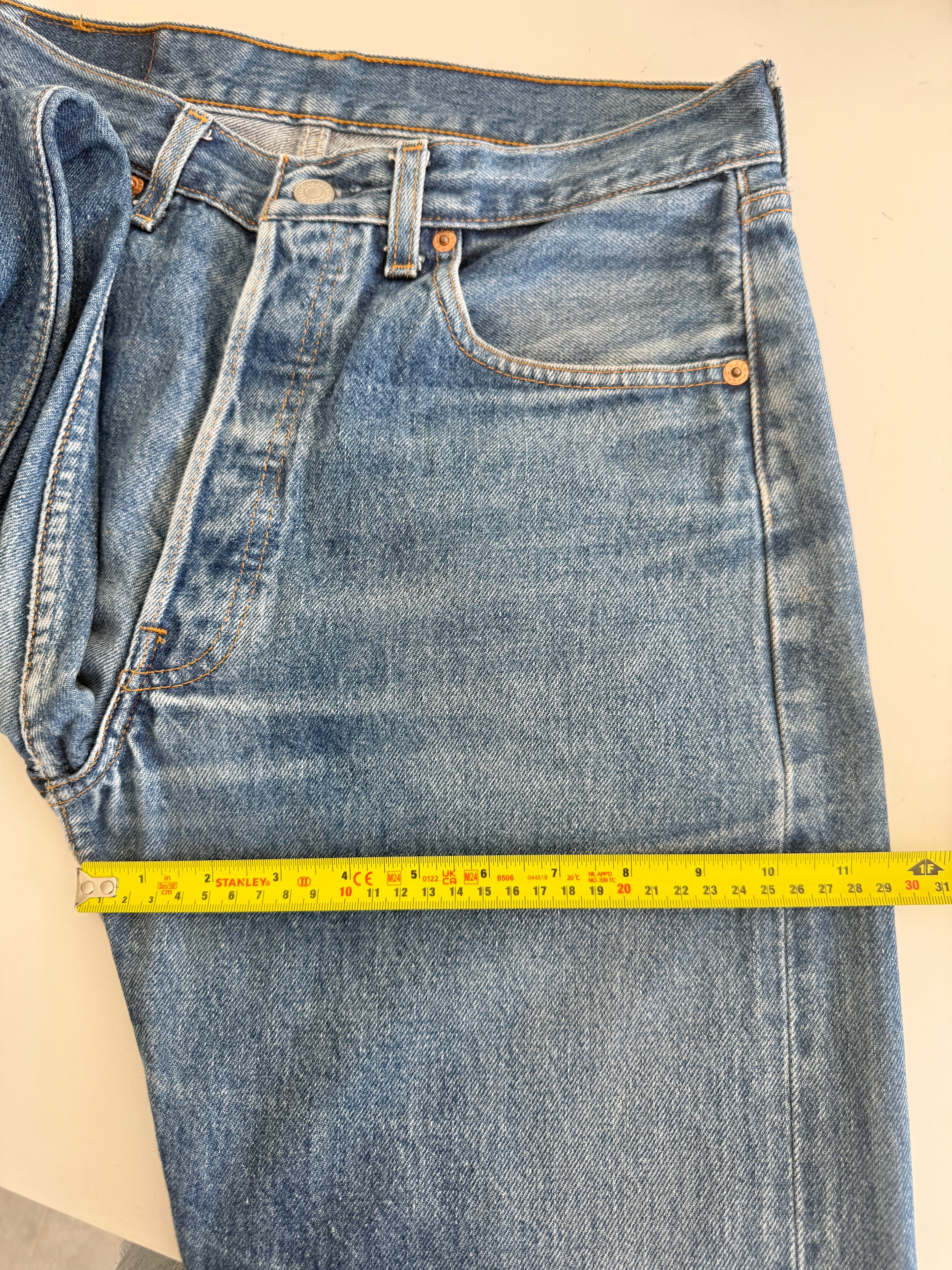 W30 L31 vintage Levis 501xx 29/30” measured waist dark faded blue 501s 90s