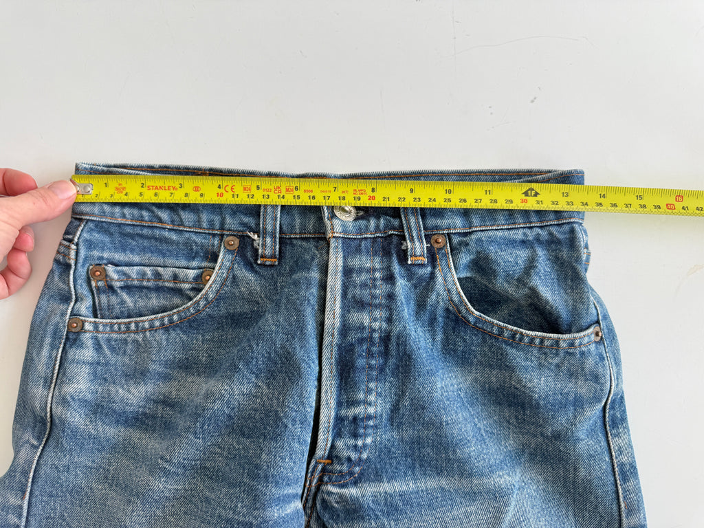 W26 L28 vintage Levis 501 dark blue 25/26” measured waist 501s 80s