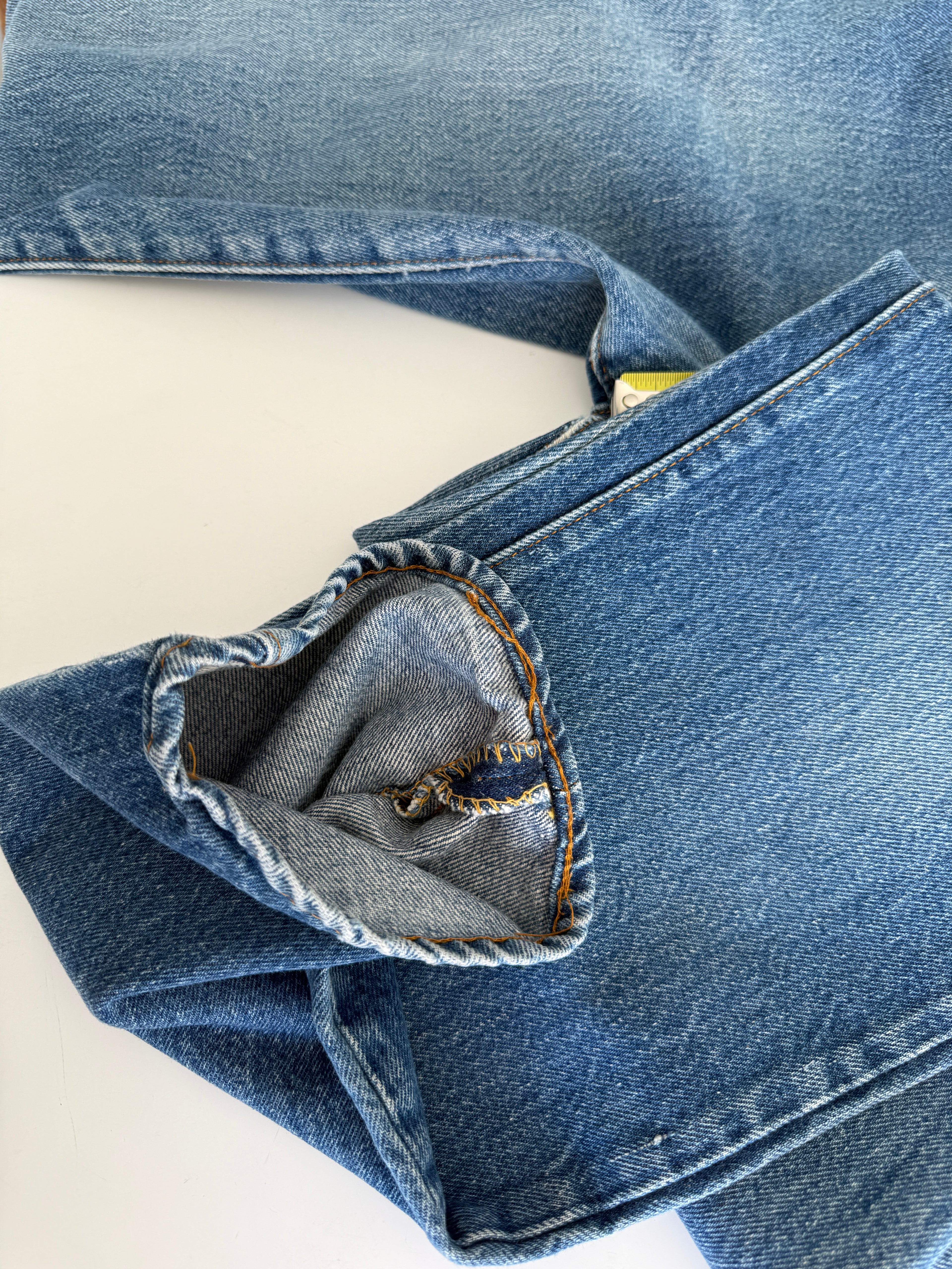 W29 L32 vintage Levis 501 28-29” measured dark faded blue denim 80’s levi’s 501s