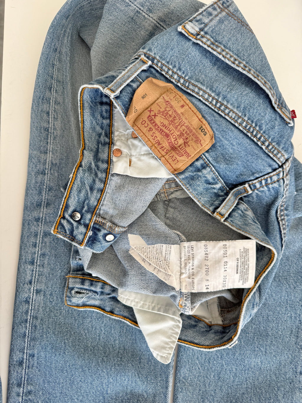 W28 L29 vintage Levis 501 27/28” measured whiskers medium blue Y2K 501s