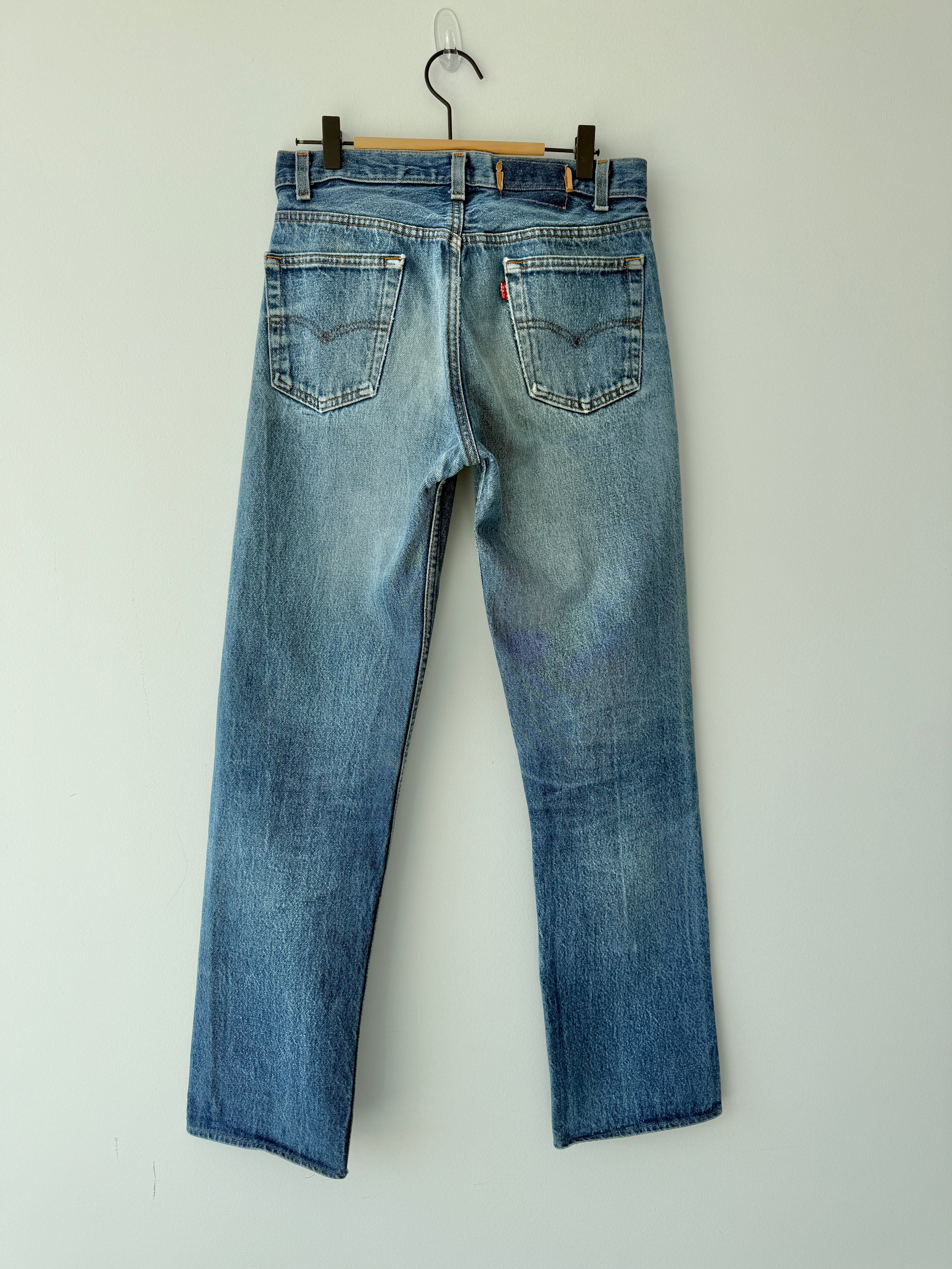 Soft W29 L30 vintage Levis 501s 28/29” measured dark fade whiskers blue denim Levi’s 501s 80s USA