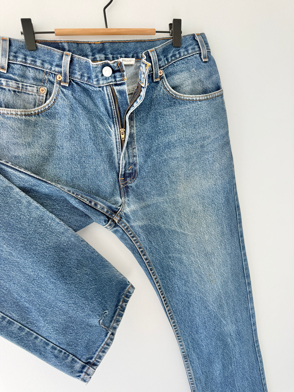 W34 L29 vintage Levis 505 32/34” measured waist dark faded USA 90s 505s