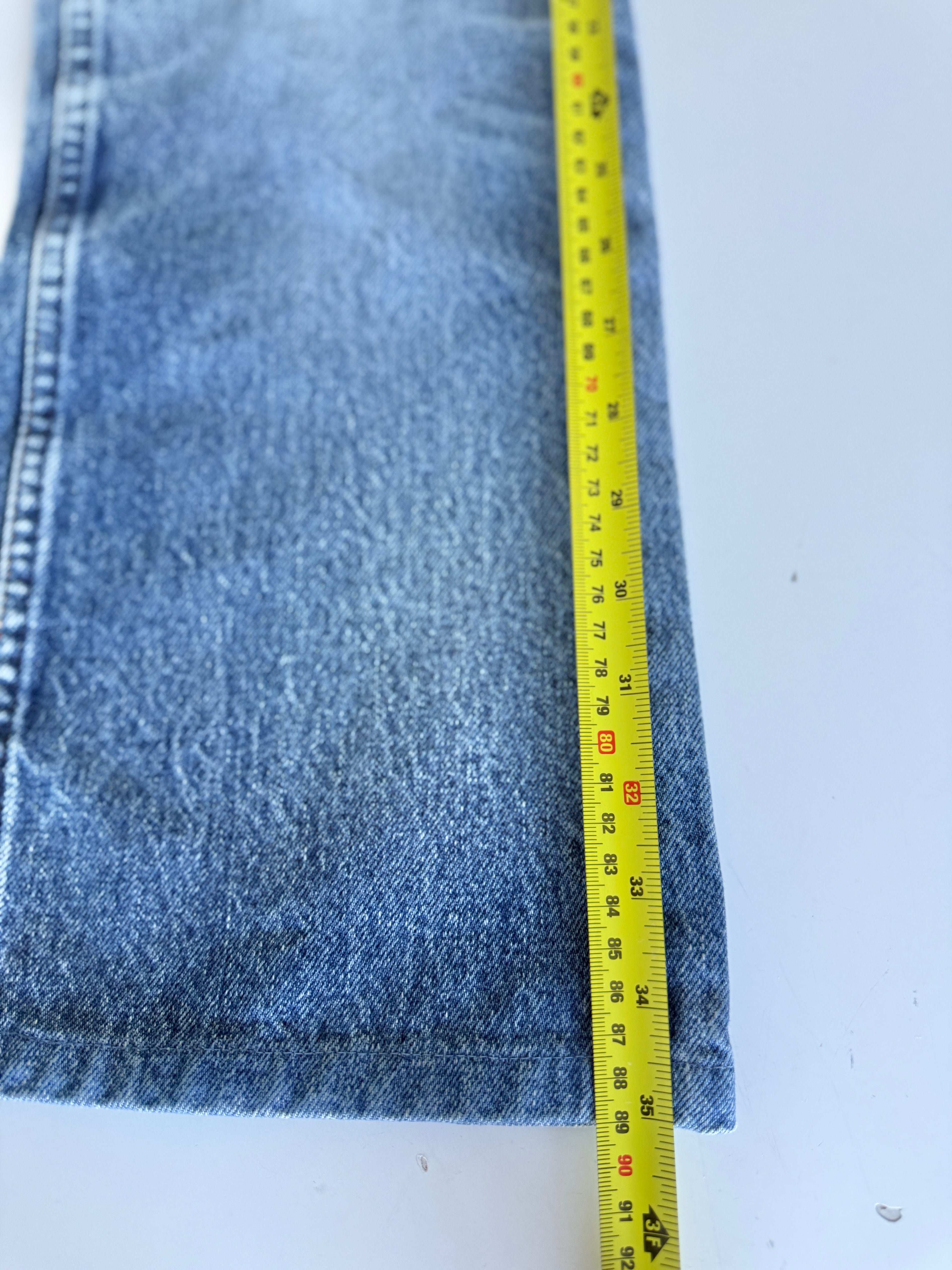 W24 L26 vintage Levis 24/25” measured whiskers denim medium faded blue 70s/80’s levi’s