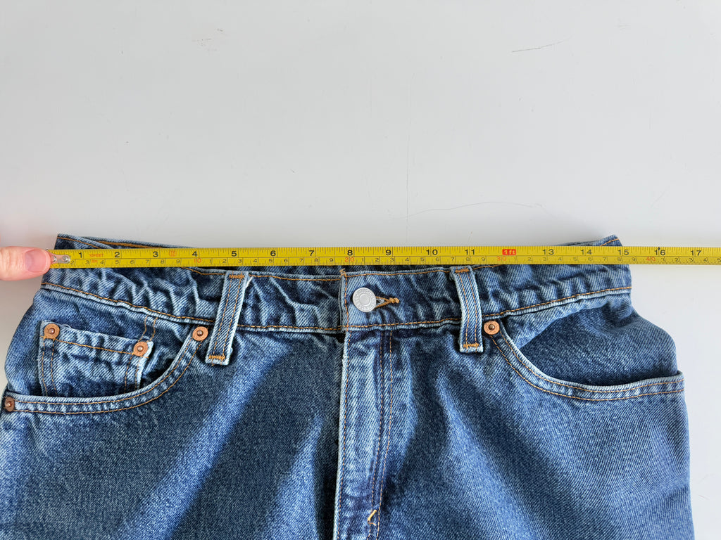 W28 L25 vintage Levis 517 28” measured dark blue 90s Levi’s 517s