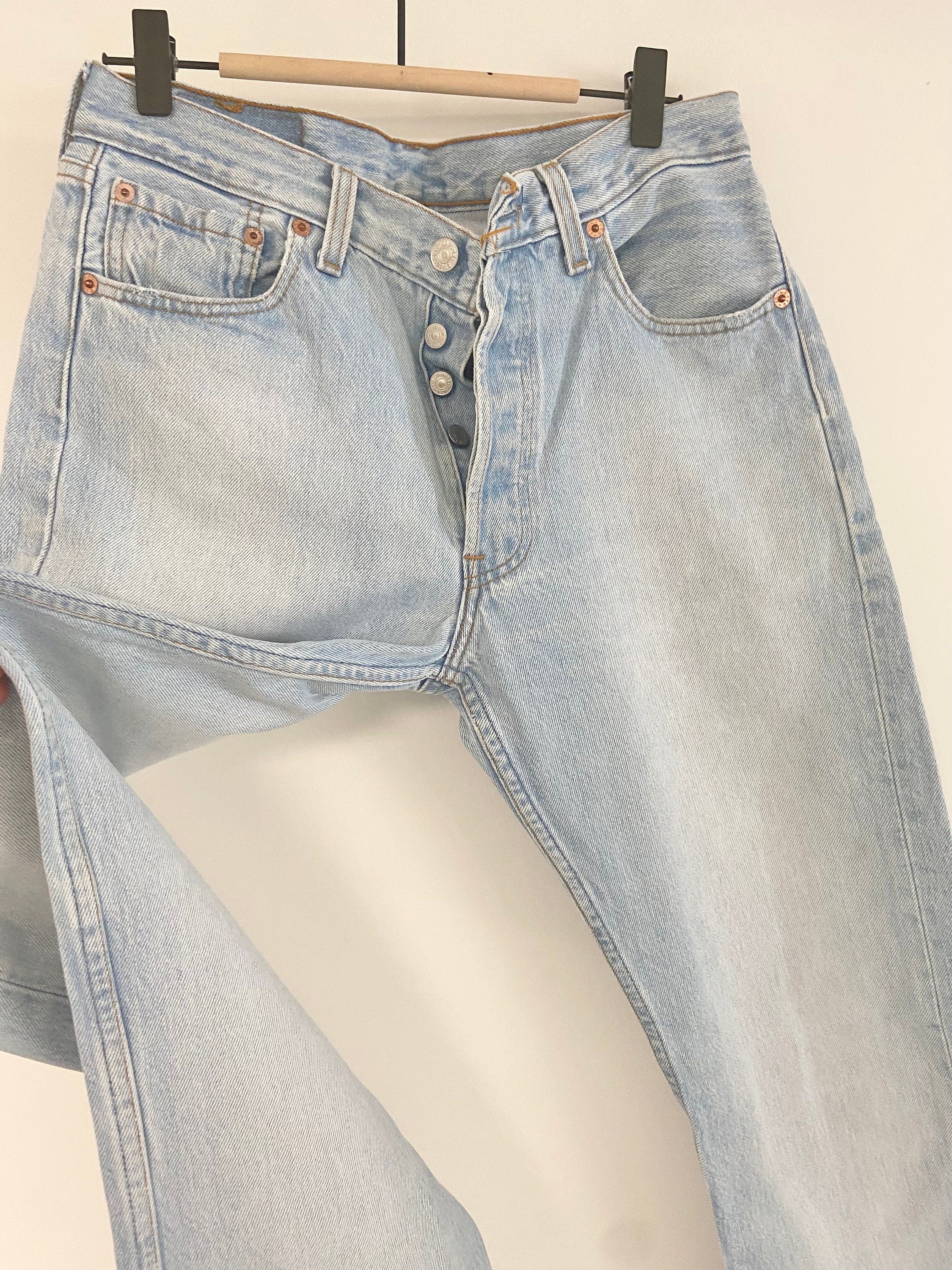 Vintage Levi’s 501xx jeans w29 L31 90s vintage 501 jeans light blue USA