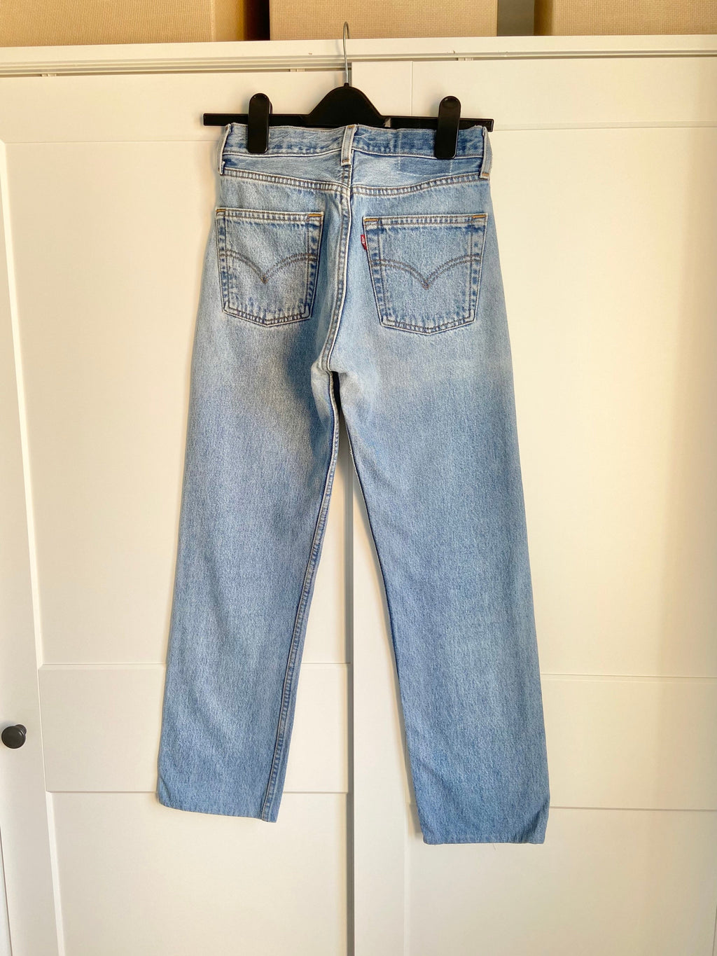 Vintage levis 501 jeans w26” made in USA