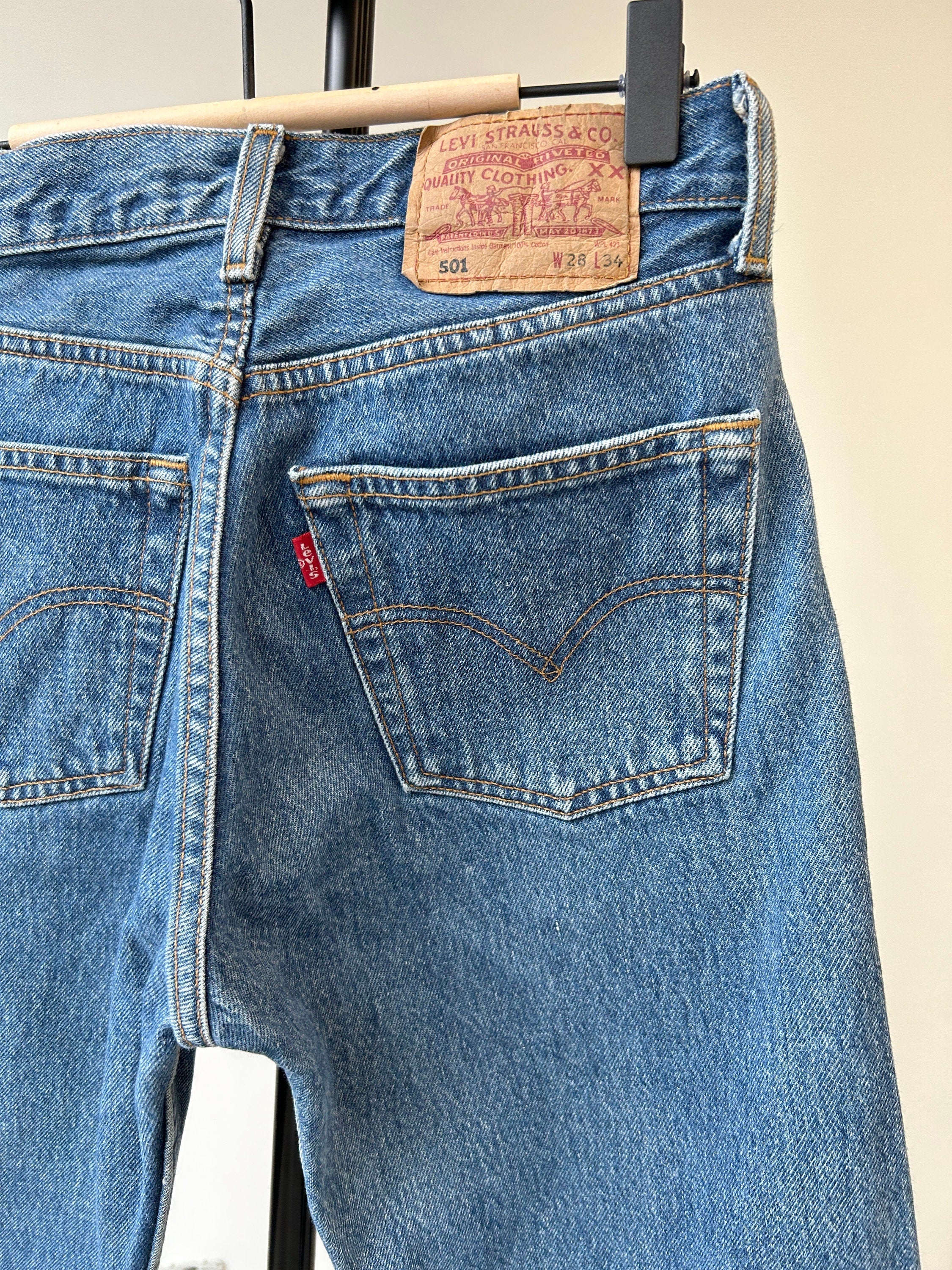 Levis 501 jeans w27 L33 light blue 90s levis medium blue denim 501 vintage Levi’s blue denim 501 vintage