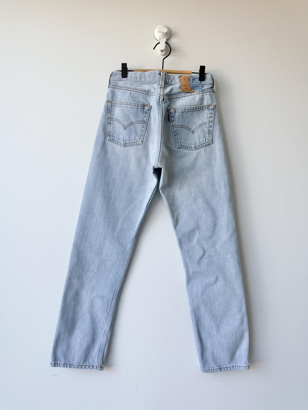 W27 L29 Levis 501 vintage 26-27” measured waist light blue faded 90s made in USA hol