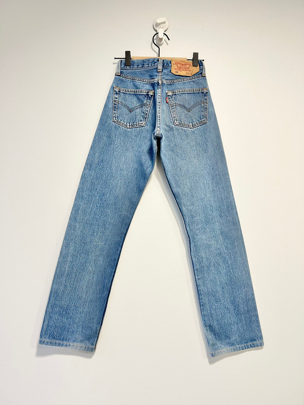 Levis 501 jeans w23 L27 medium blue denim faded blue wash light blue 501 vintage 501s