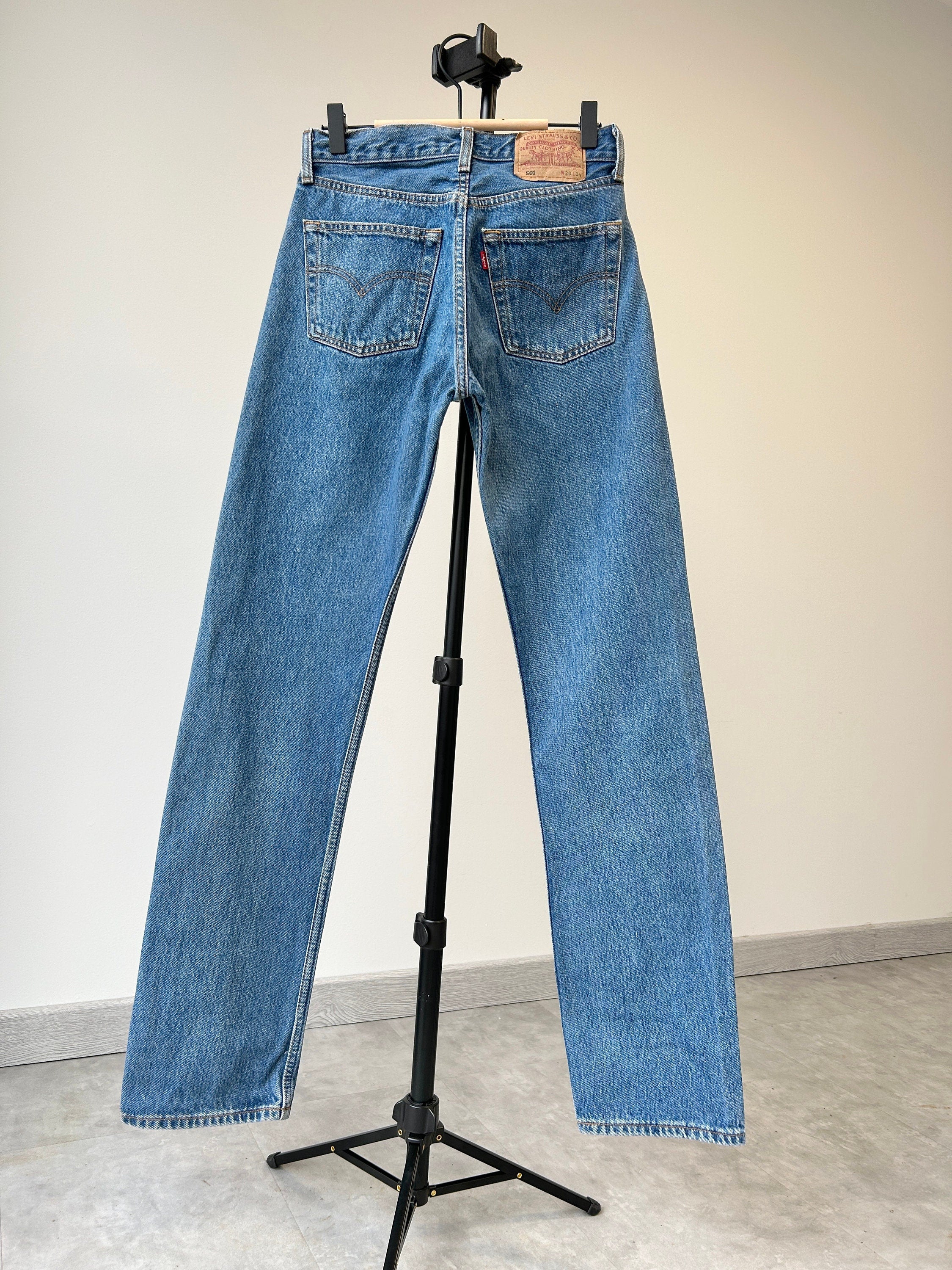 Levis 501 jeans w27 L33 light blue 90s levis medium blue denim 501 vintage Levi’s blue denim 501 vintage