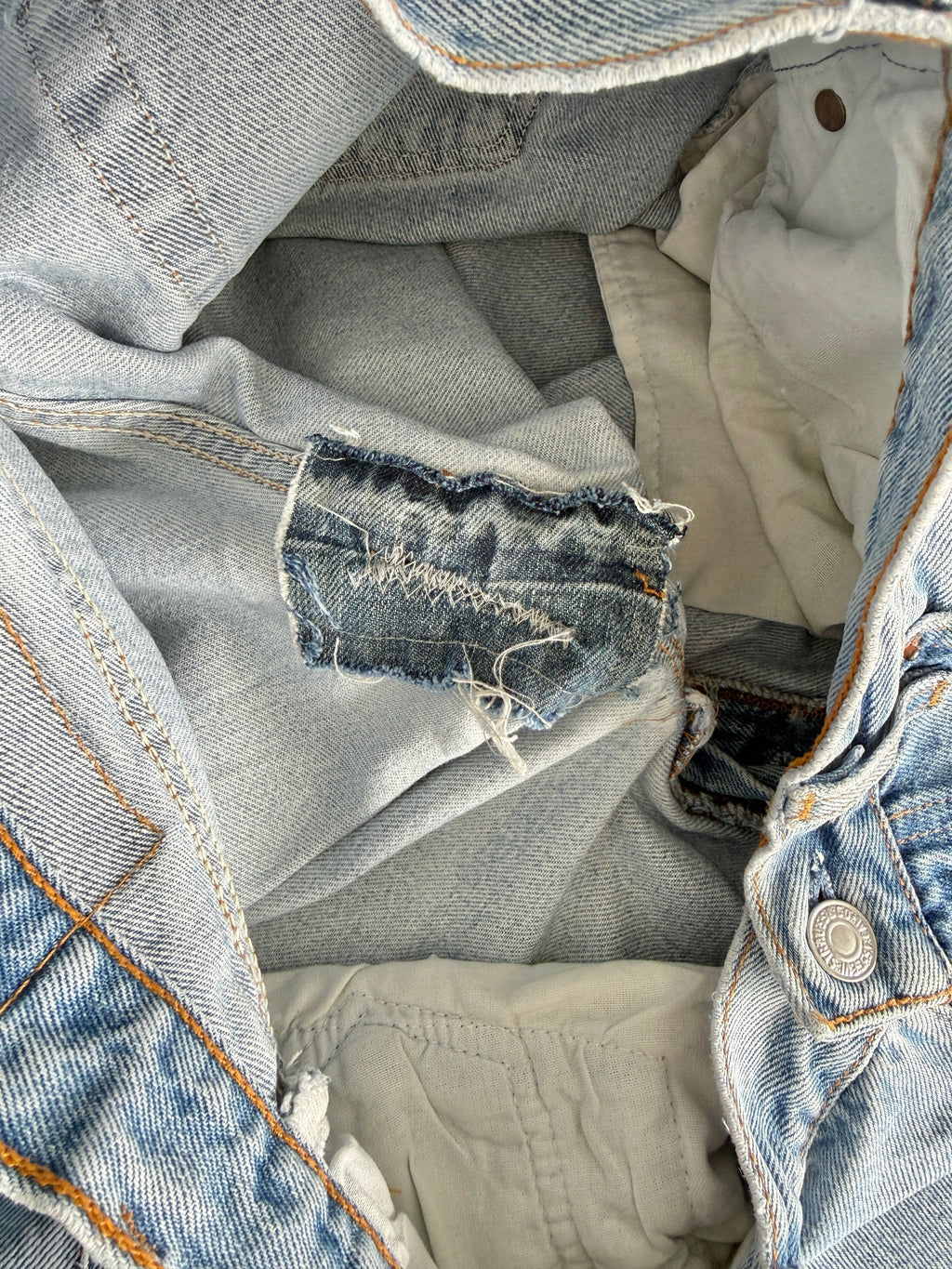 W30 L29 vintage Levis 501 29/30” measured waist light blue 501s made in USA 90s