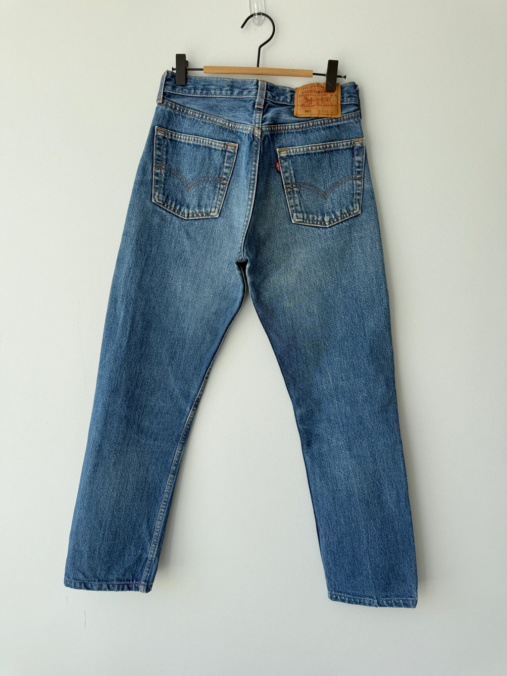 W27 L29 vintage Levis 501s 26/27” darker faded blue Levi’s 501s faded whiskers