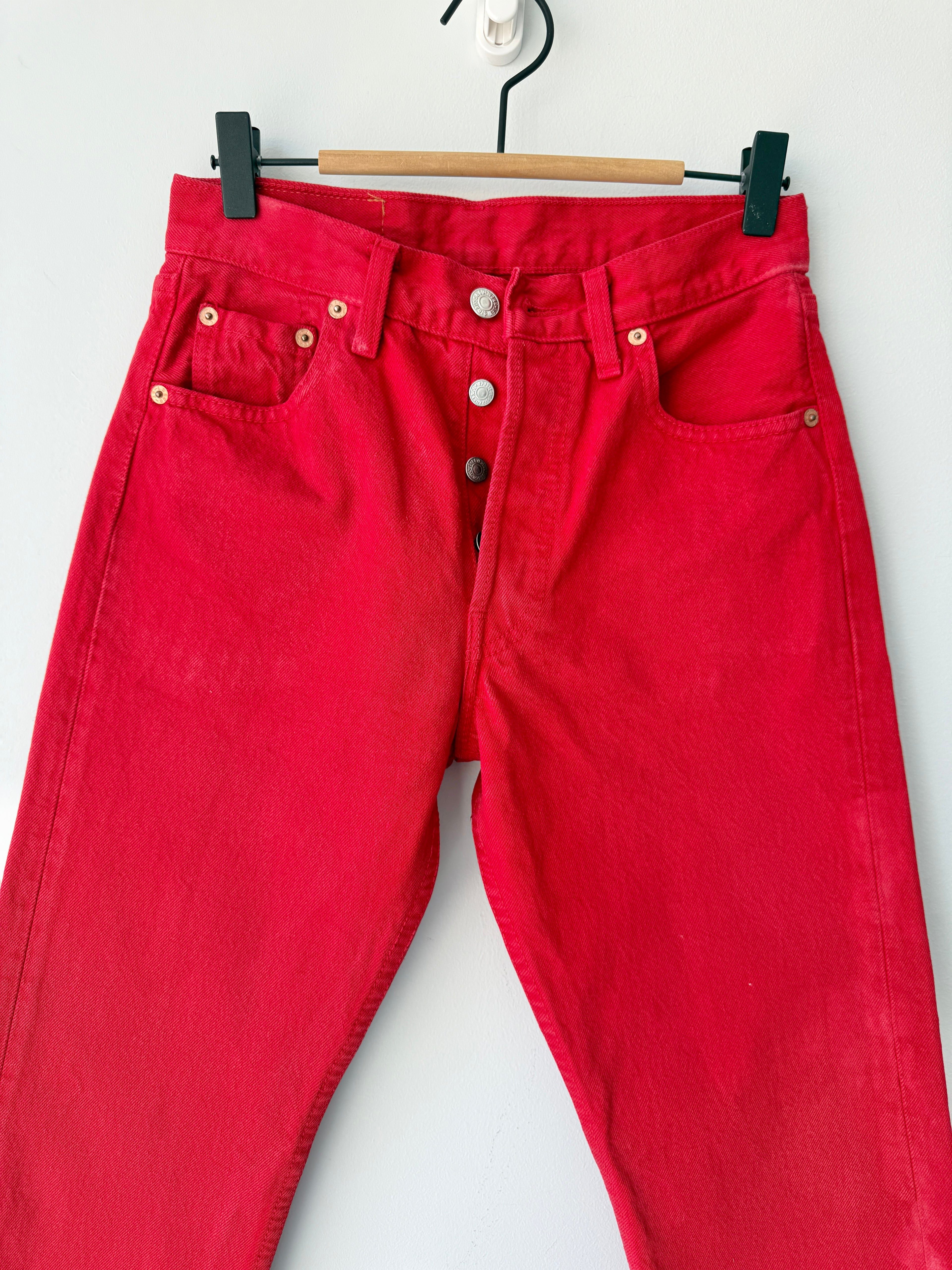 W26 L30 vintage Levis 501 25/26” measured red denim 90s Levi’s 501s USA