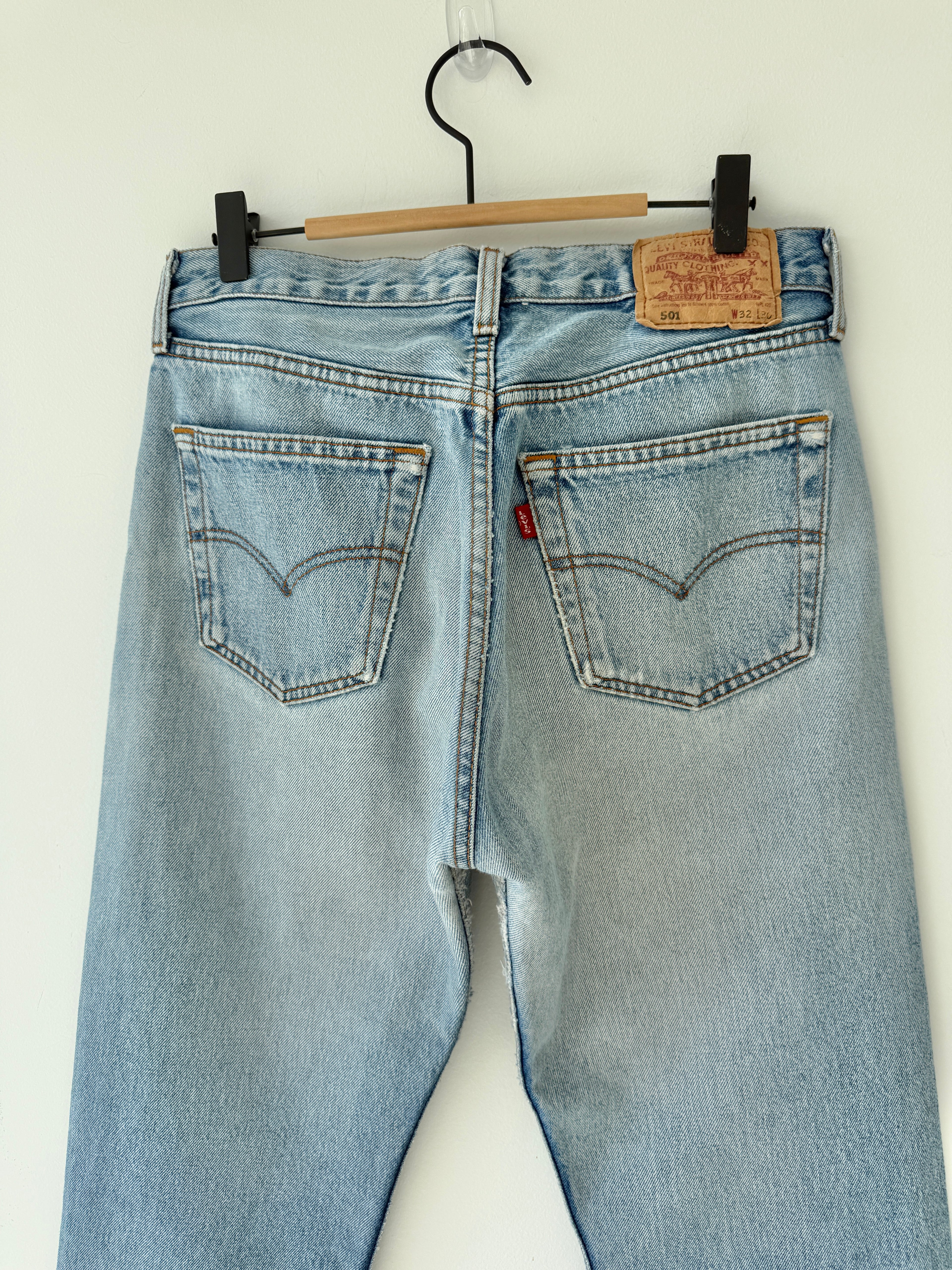 Soft W30 L29 vintage Levis 501 29/30” measured waist light blue dirty Y2K 501s