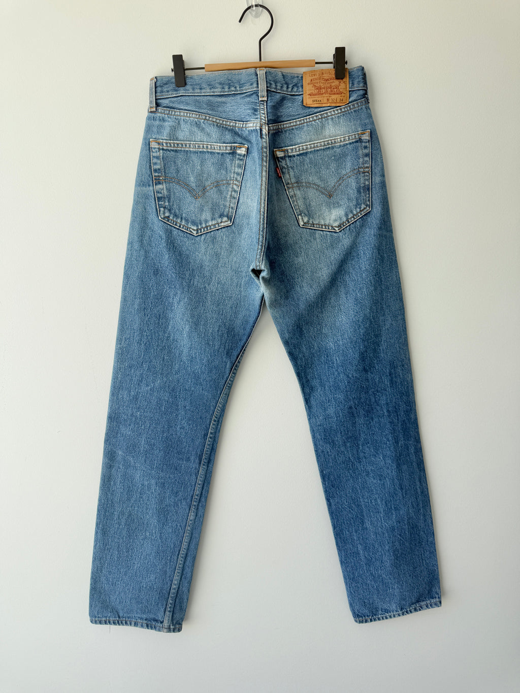 W30 L31 vintage Levis 501xx 29/30” measured waist dark faded blue 501s 90s